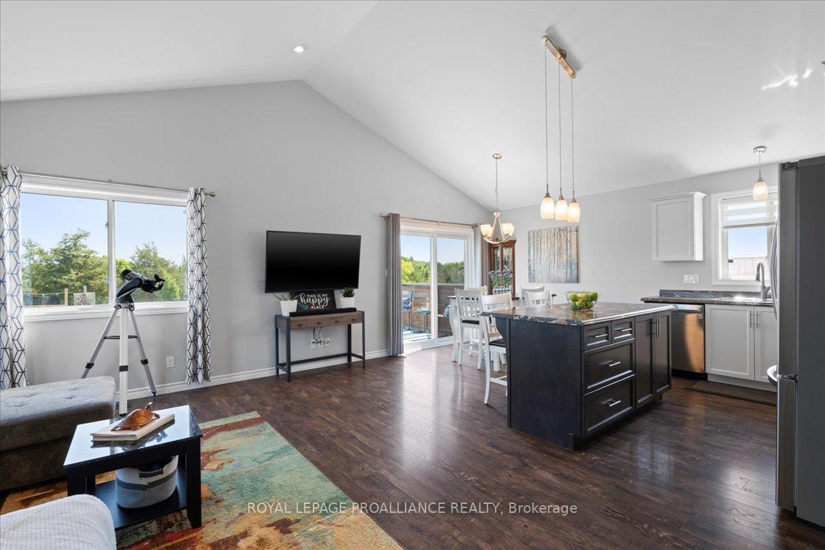 Photo 6 of 17 Denyes Road, Belleville, Thurlow Ward — HOMEH
