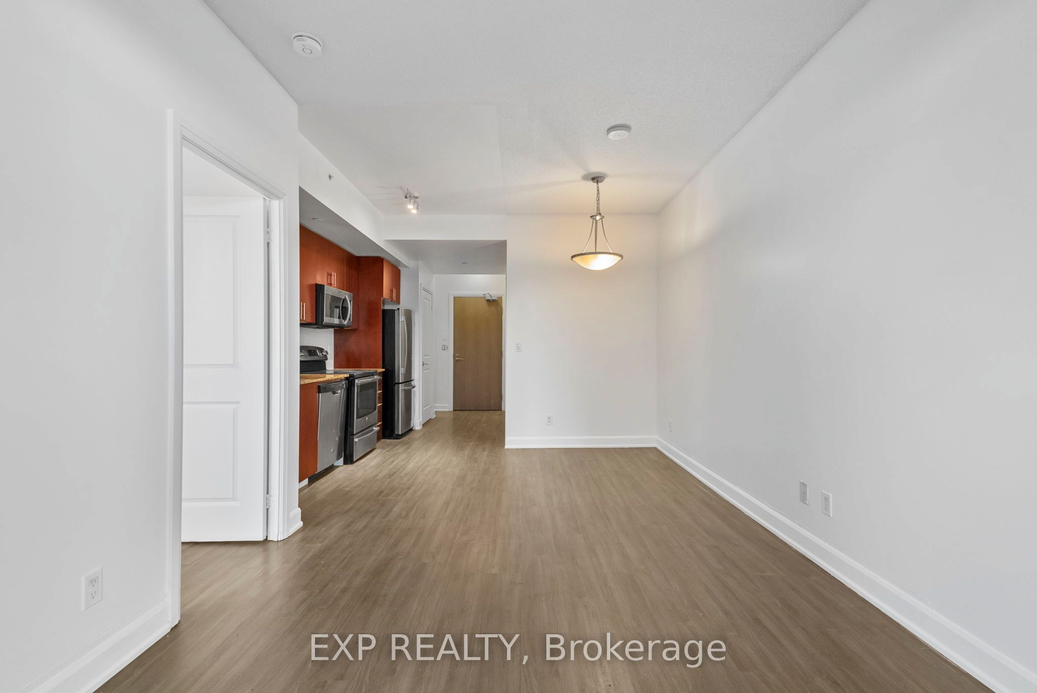 Photo 43 of Unit 1011, 7167 Yonge Street, Markham, Grandview — HOMEH
