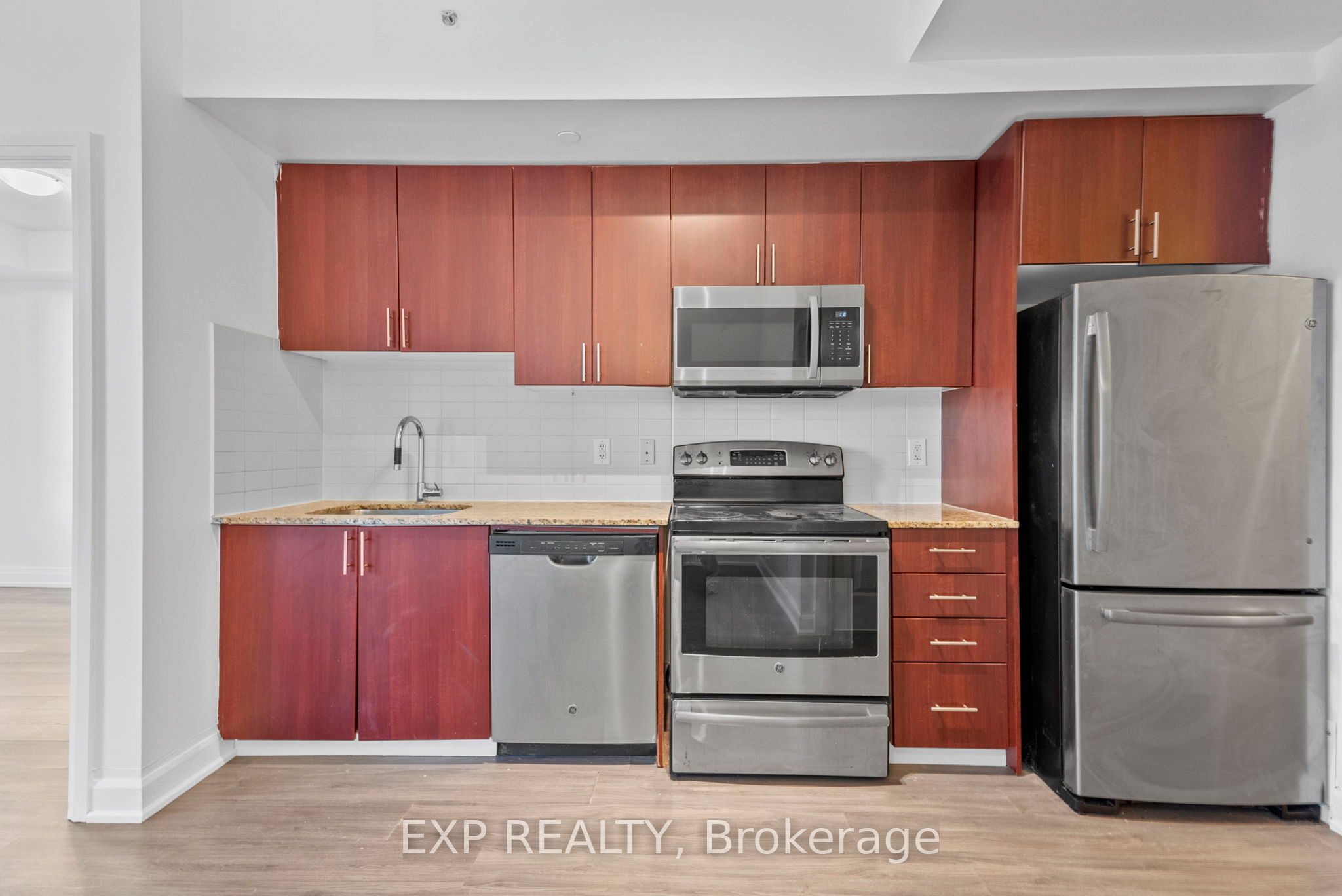 Photo 36 of Unit 1011, 7167 Yonge Street, Markham, Grandview — HOMEH