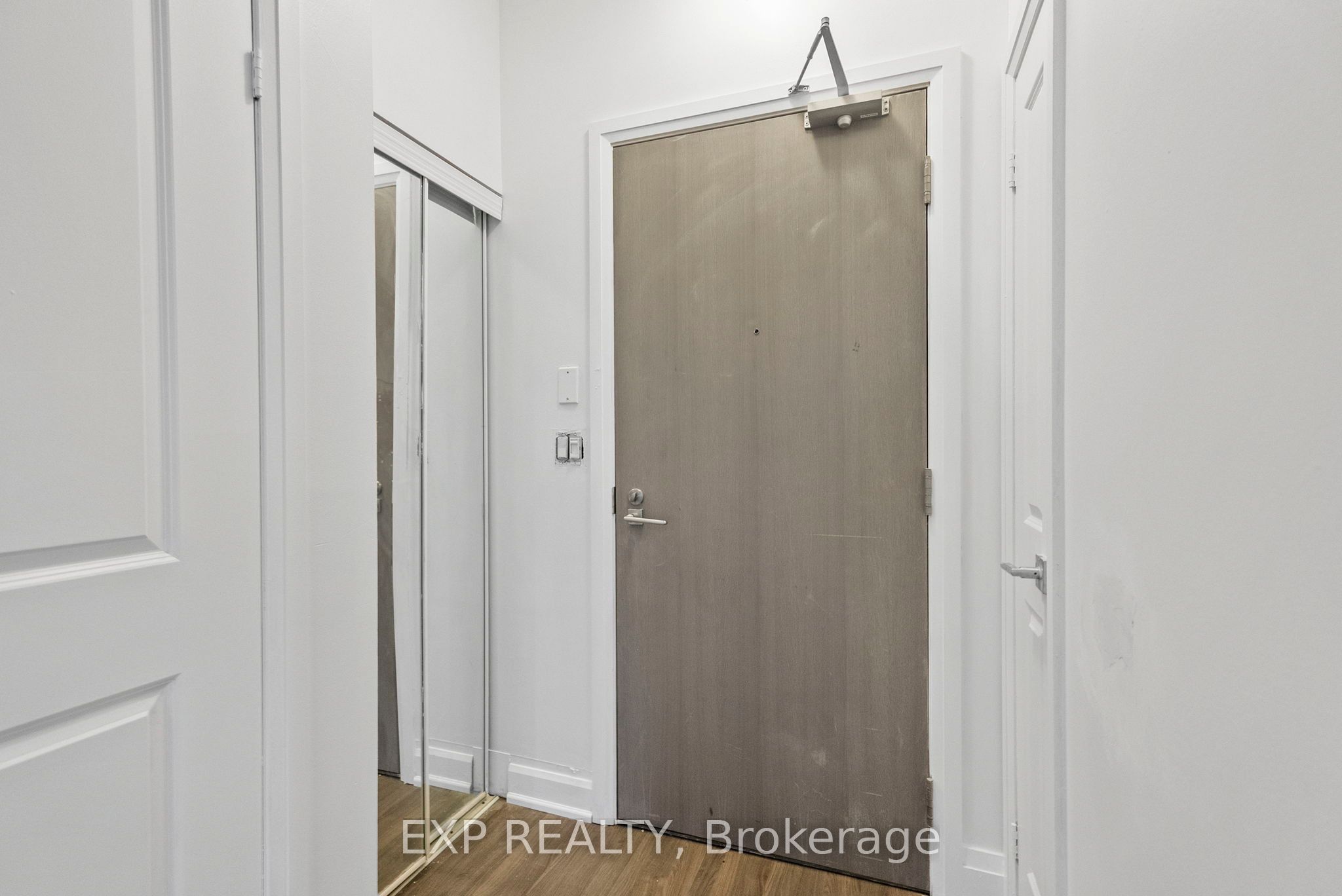 Photo 54 of Unit 1011, 7167 Yonge Street, Markham, Grandview — HOMEH