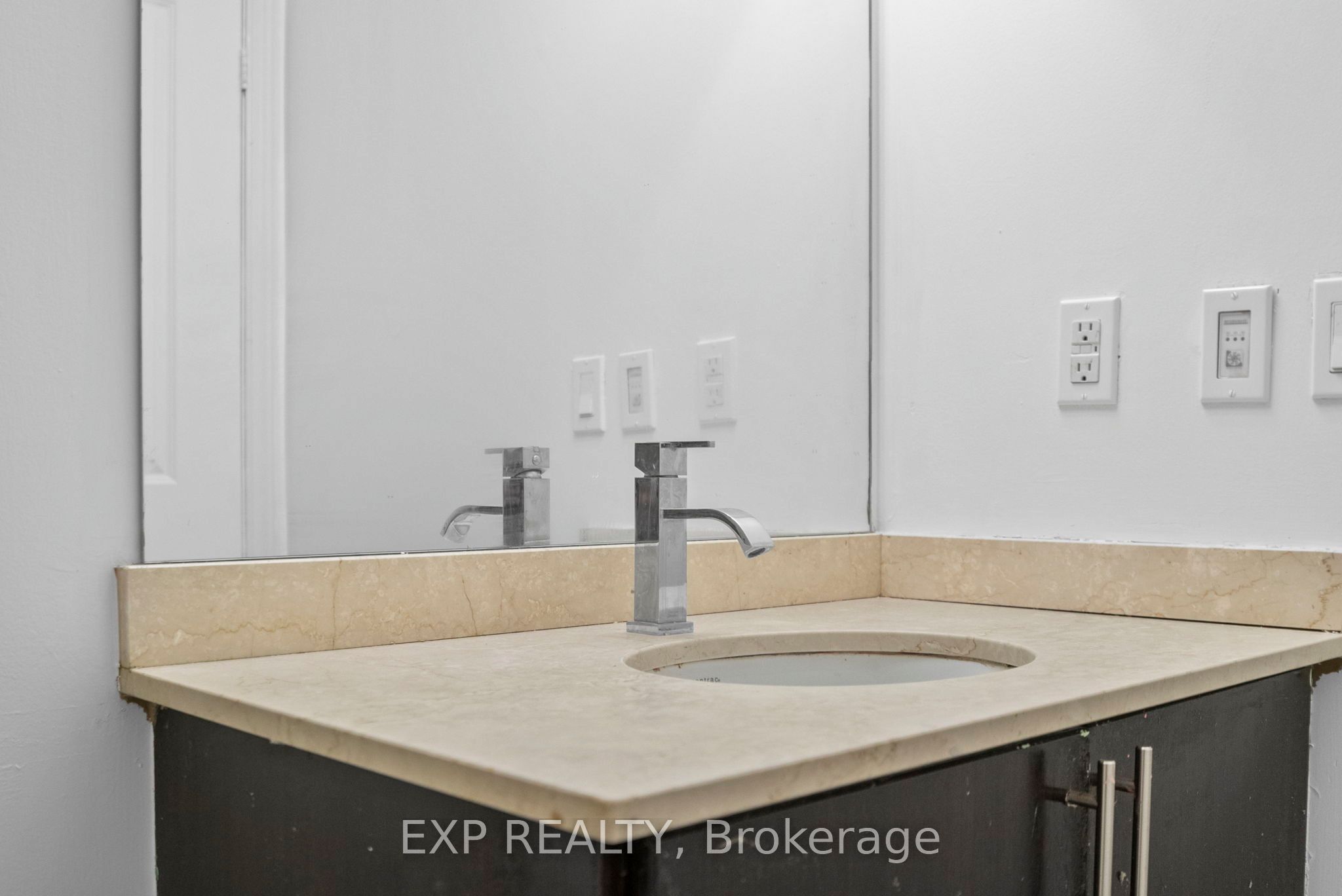Photo 49 of Unit 1011, 7167 Yonge Street, Markham, Grandview — HOMEH