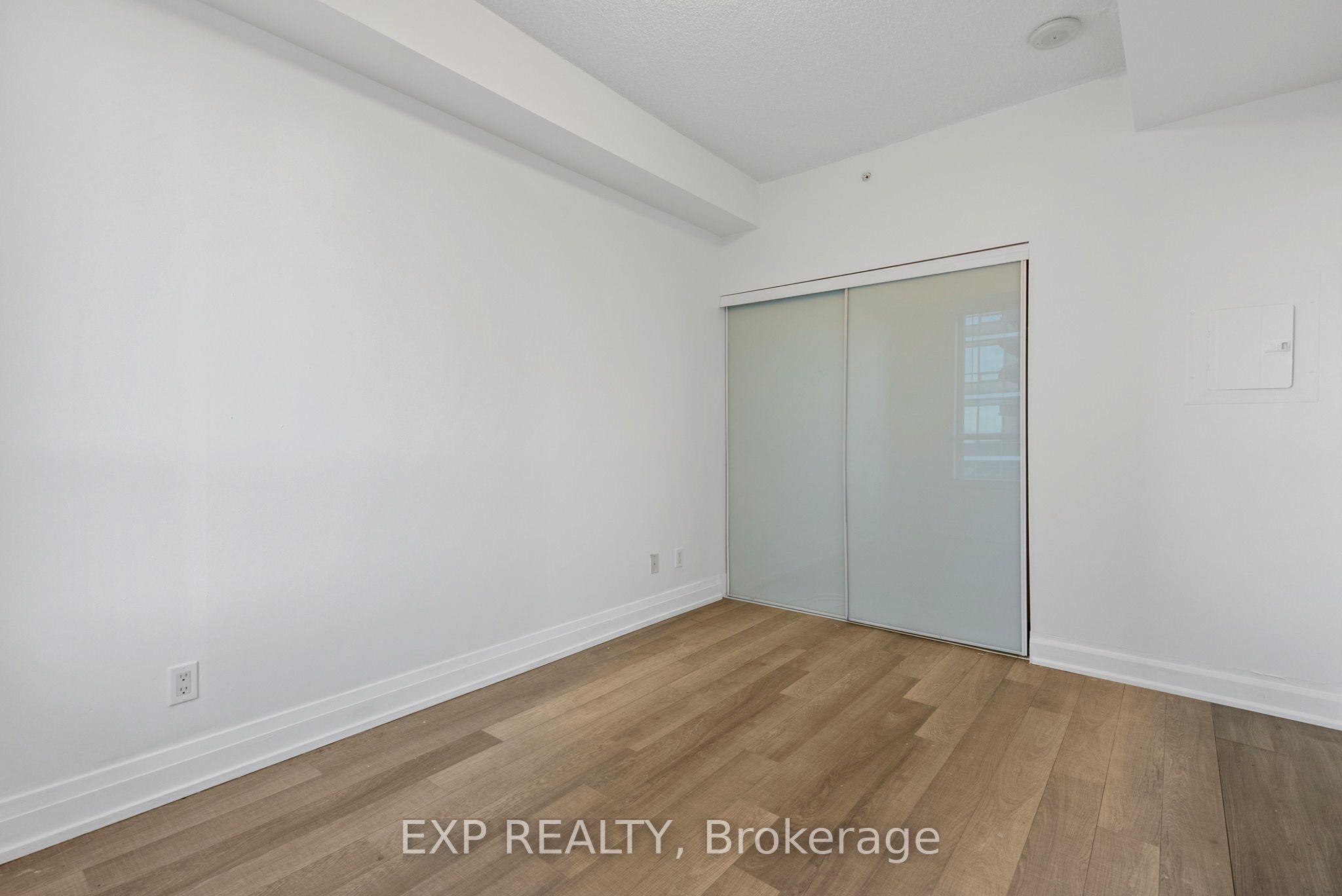 Photo 47 of Unit 1011, 7167 Yonge Street, Markham, Grandview — HOMEH