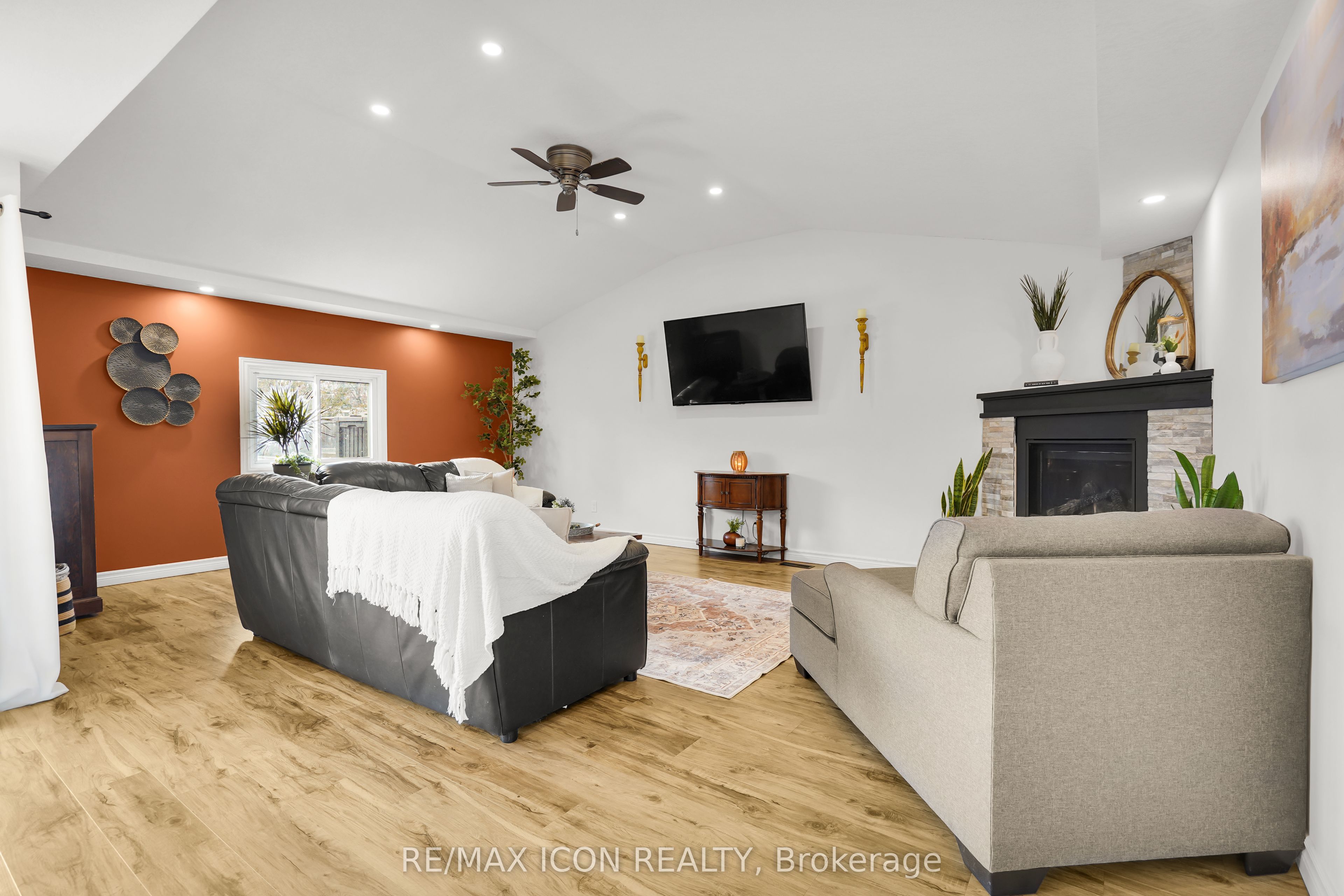 Photo 57 of 4 Sinclair Avenue, St. Thomas — HOMEH