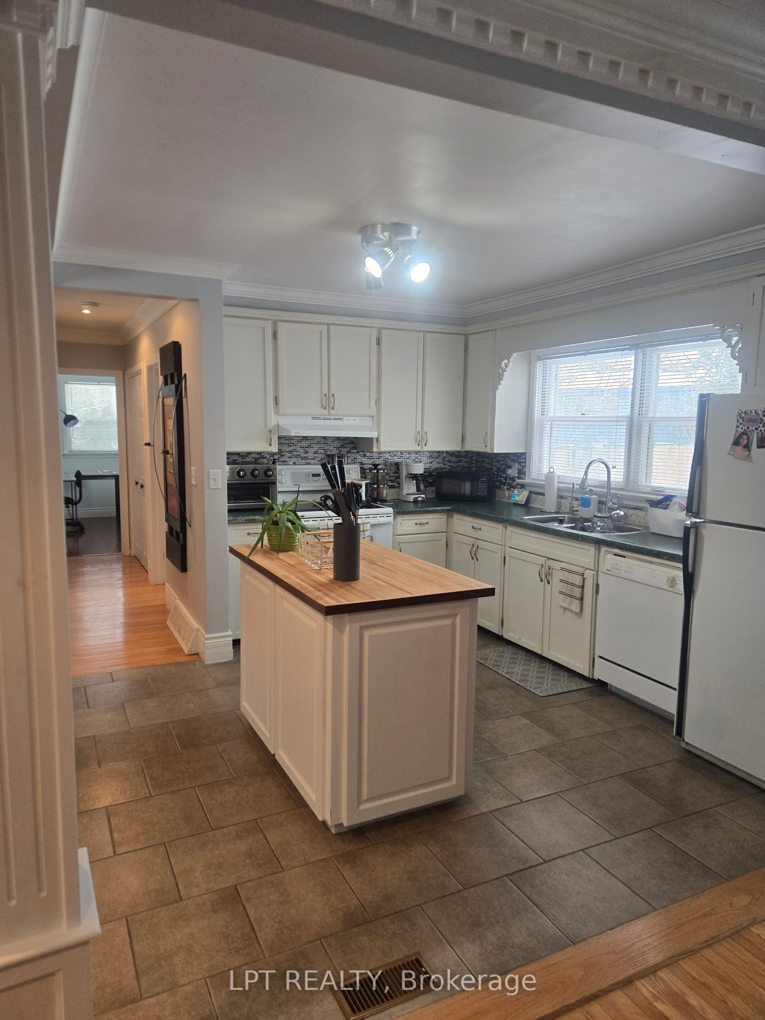 Photo 44 of Unit Unit A, 60 Norton Boulevard, Caledon, Bolton East — HOMEH