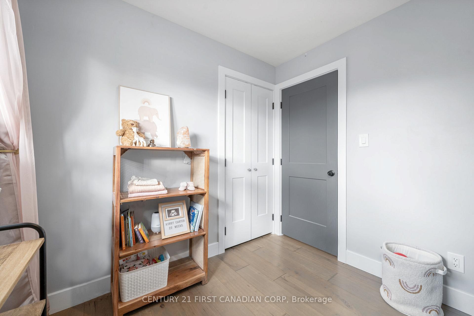 Photo 24 of 44 Elizabeth Crescent, Belleville, Belleville Ward — HOMEH