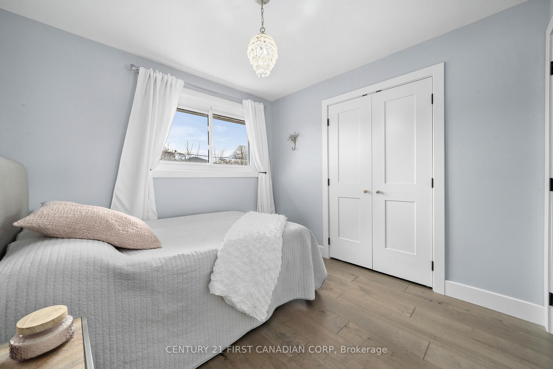 Photo 27 of 44 Elizabeth Crescent, Belleville, Belleville Ward — HOMEH