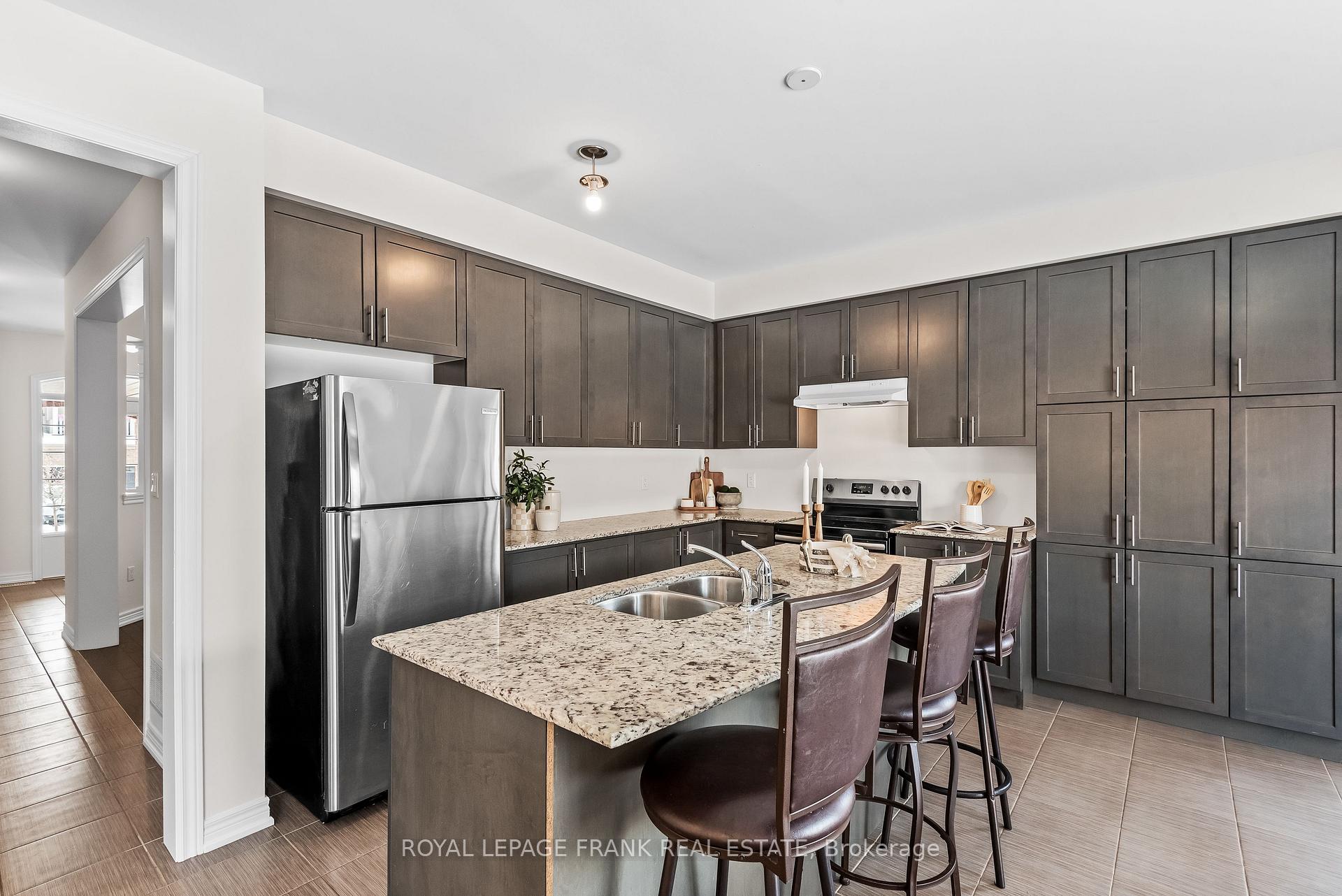 Photo 12 of 100 William Fair Drive, Clarington, Bowmanville — HOMEH