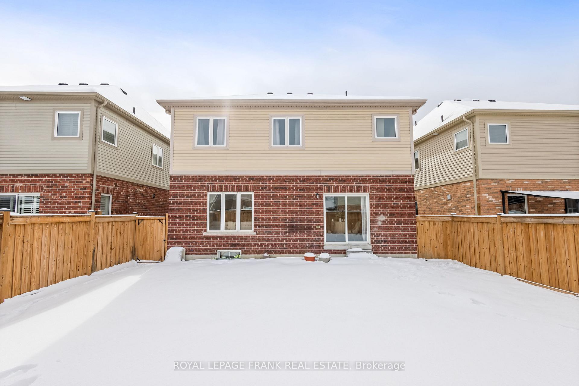 Photo 40 of 100 William Fair Drive, Clarington, Bowmanville — HOMEH