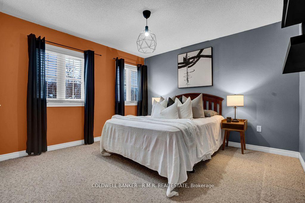 Photo 19 of 18 Kaukonen Court, Clarington, Bowmanville — HOMEH