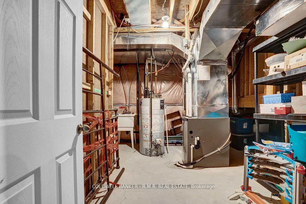 Photo 26 of 18 Kaukonen Court, Clarington, Bowmanville — HOMEH