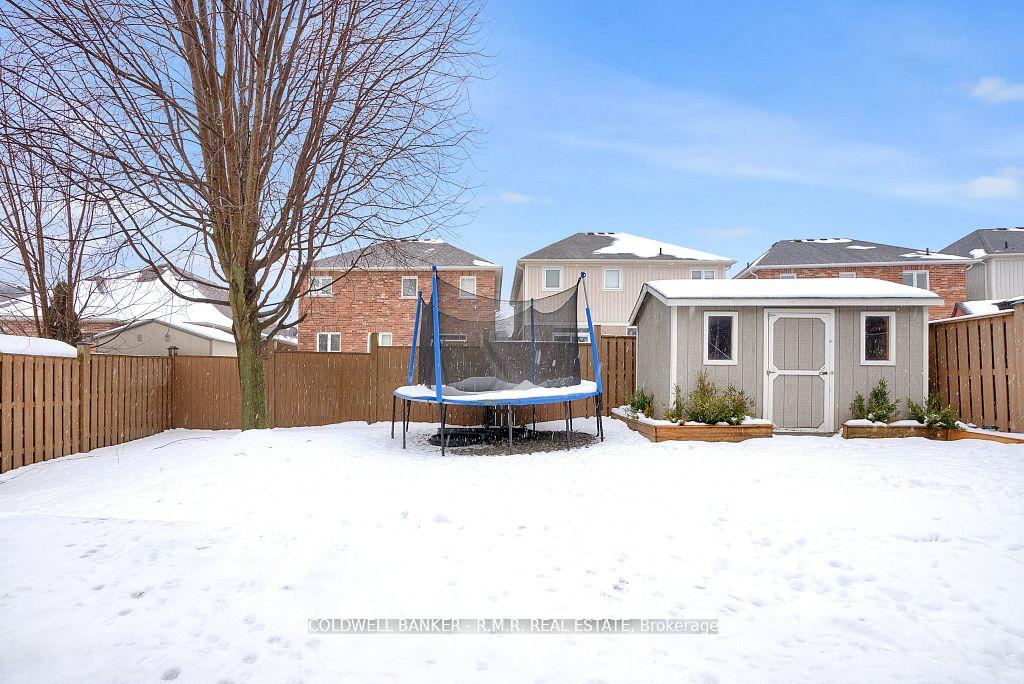 Photo 27 of 18 Kaukonen Court, Clarington, Bowmanville — HOMEH