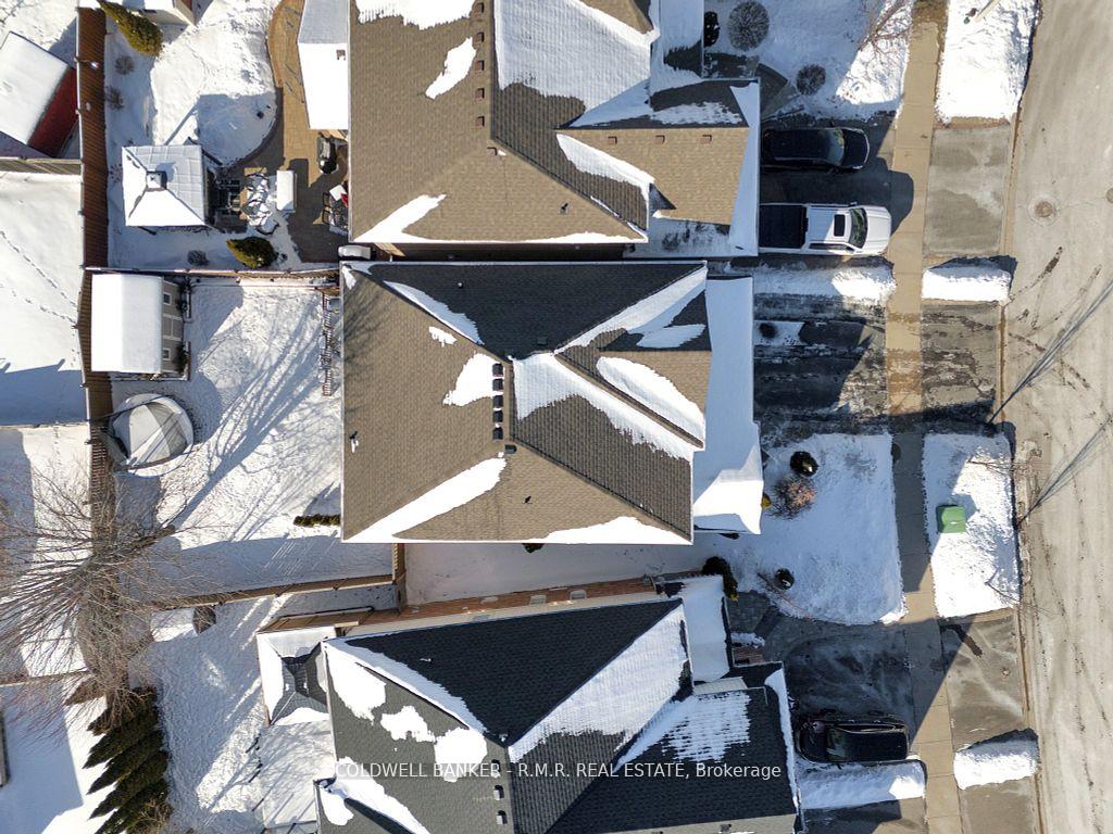 Photo 31 of 18 Kaukonen Court, Clarington, Bowmanville — HOMEH