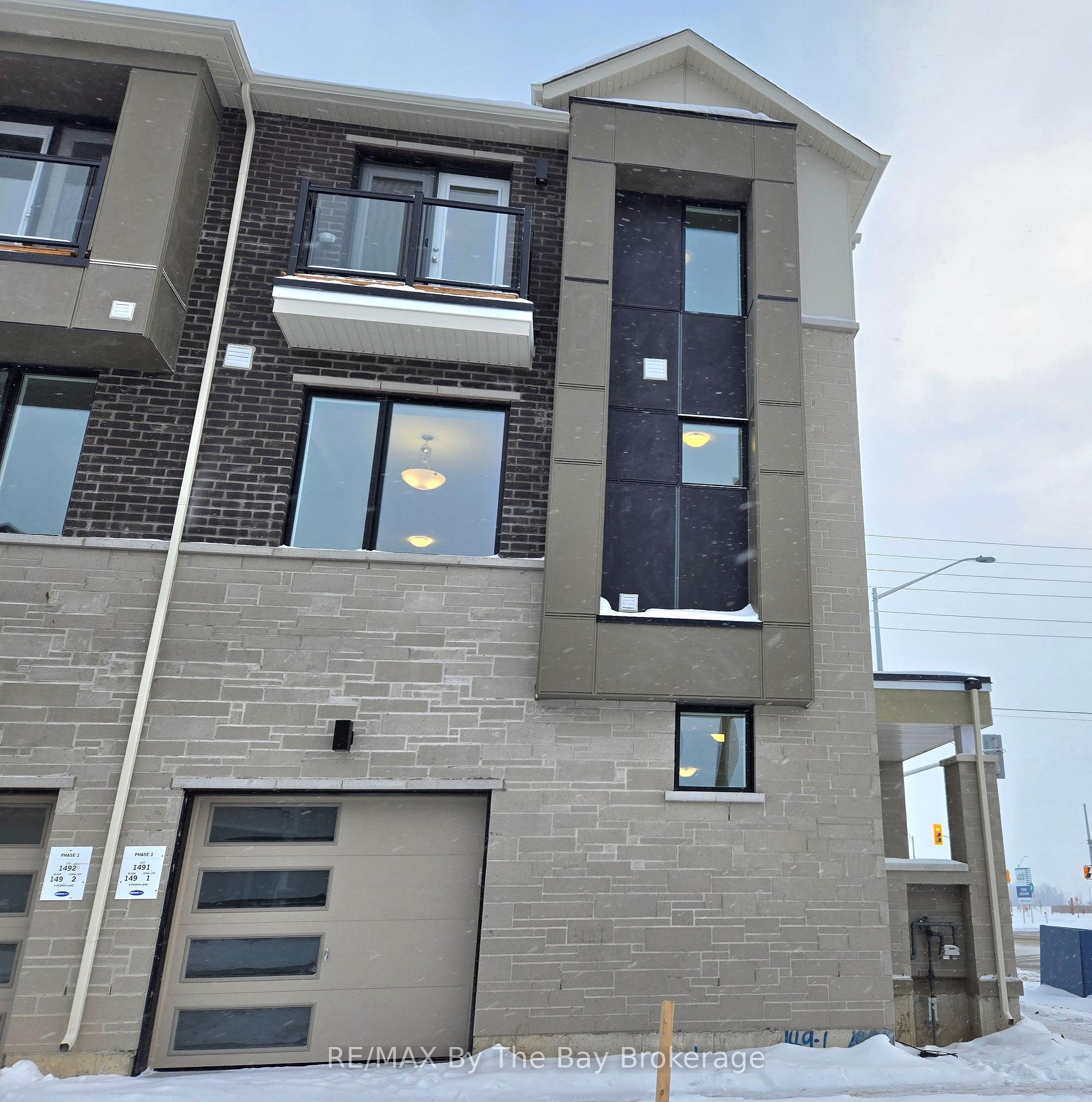 Photo 2 of 2 Pearen Lane, Barrie, Rural Barrie Southwest — HOMEH