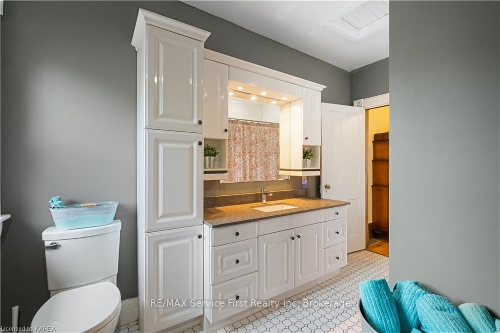 Photo 22 of 4902 Petworth Road, Frontenac, Frontenac South — HOMEH