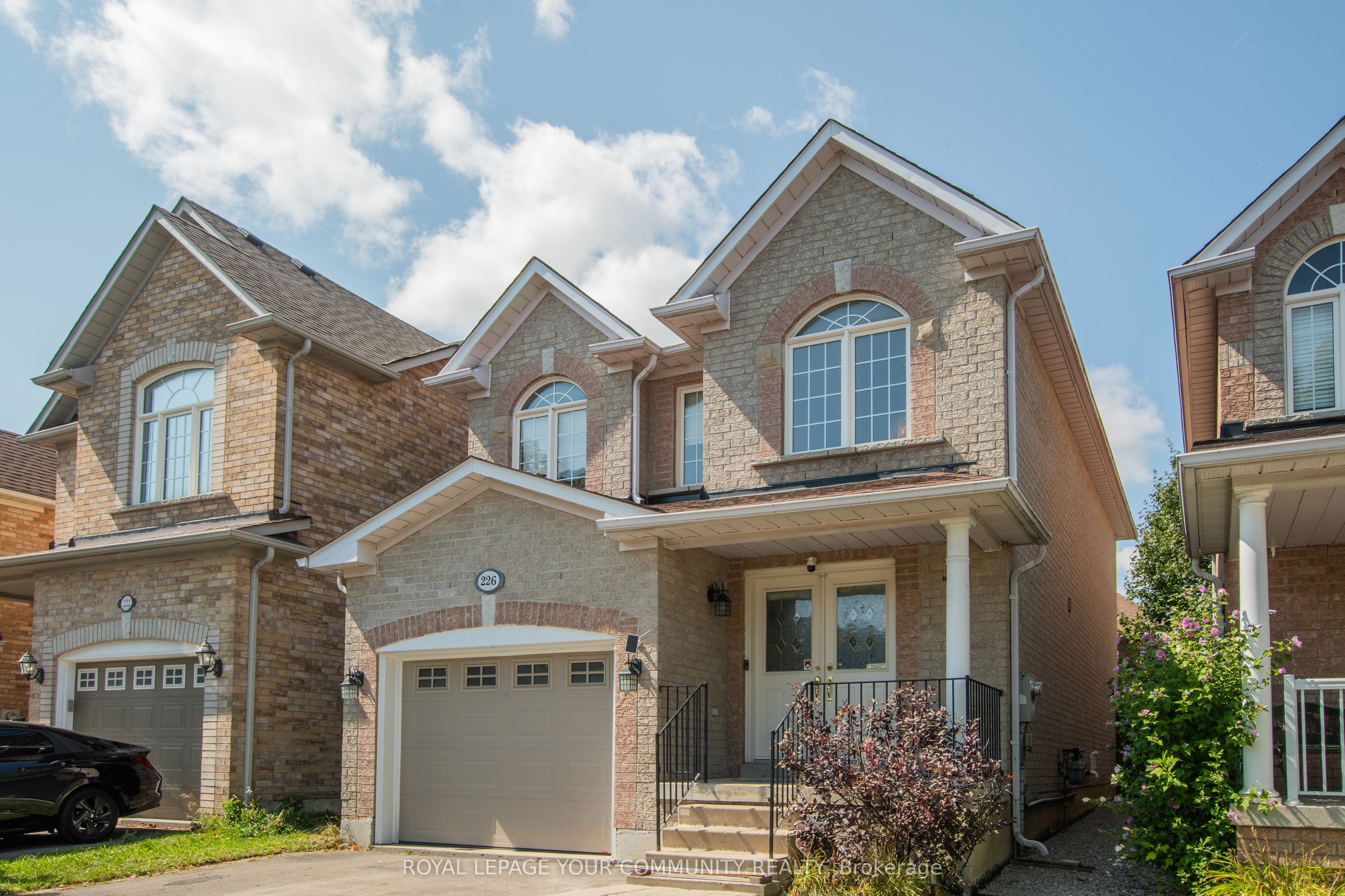 Photo 37 of 226 Kayla Crescent, Vaughan, Maple — HOMEH