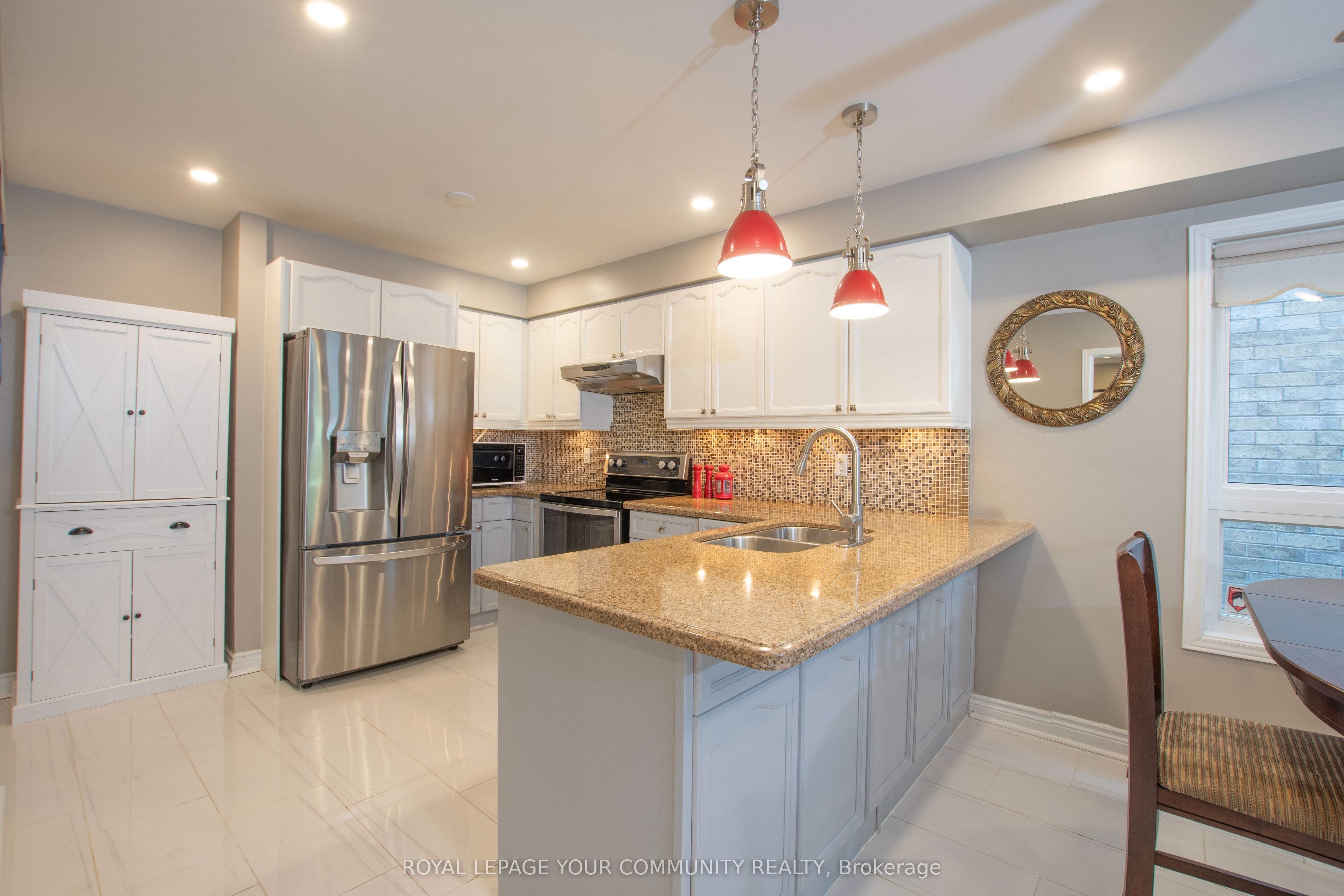 Photo 42 of 226 Kayla Crescent, Vaughan, Maple — HOMEH