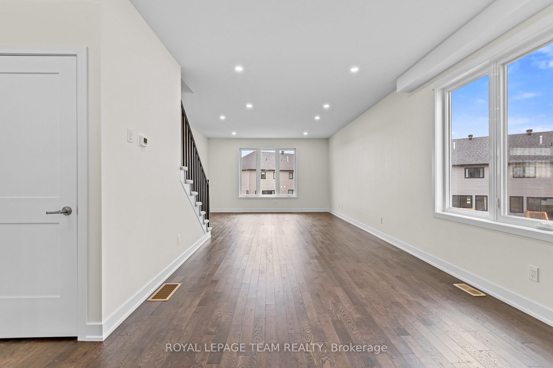 Photo 5 of 229 O'Donovan Drive, Carleton Place — HOMEH