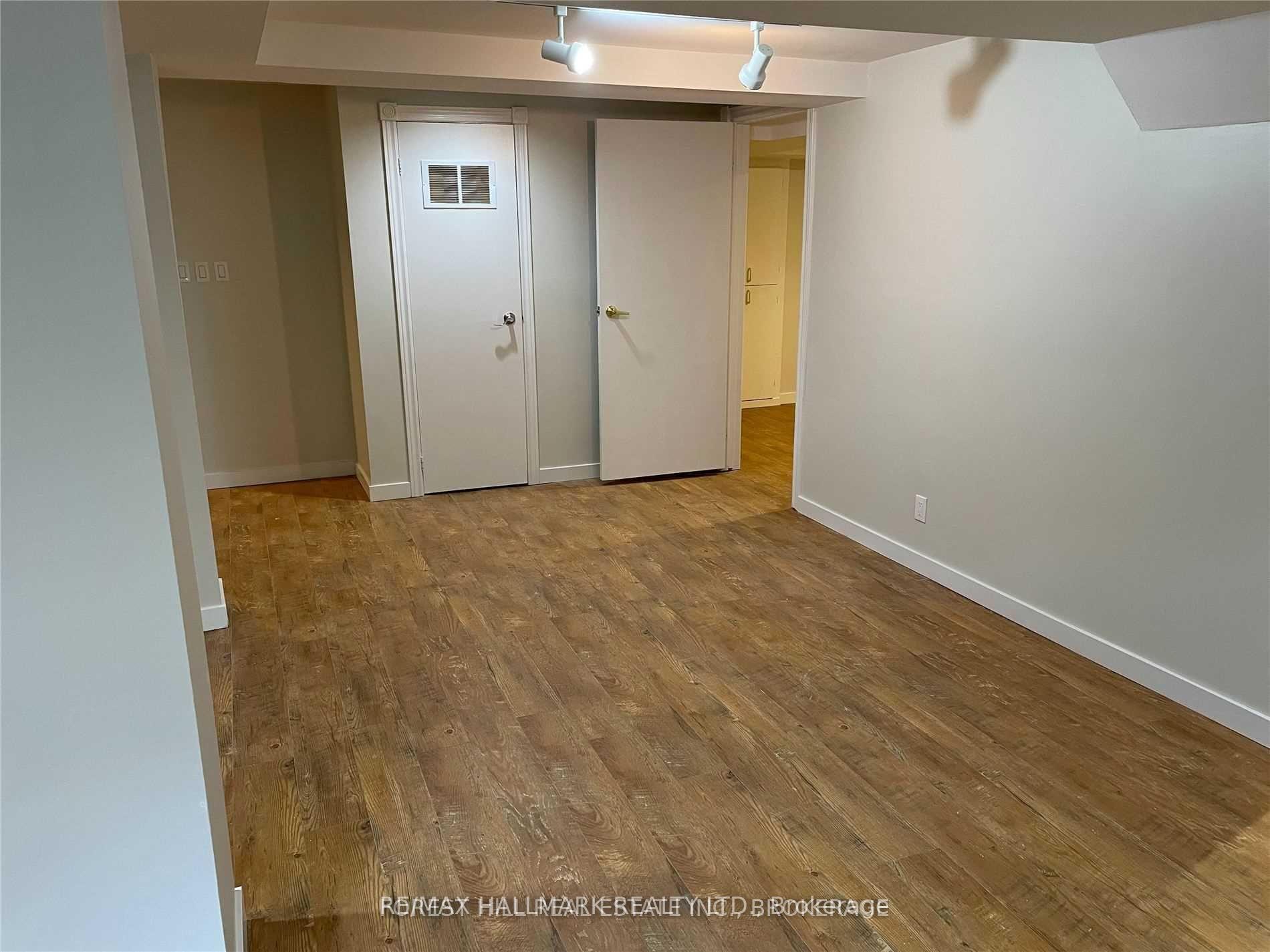 Photo 25 of 11 Empson Court, Ajax, South West — HOMEH