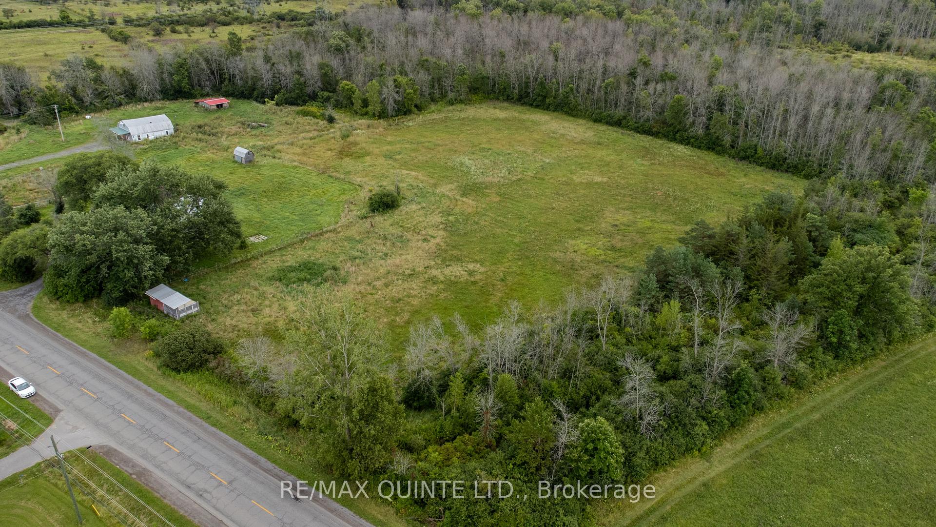 Photo 8 of 1520 Blessington Road, Belleville, Thurlow Ward — HOMEH