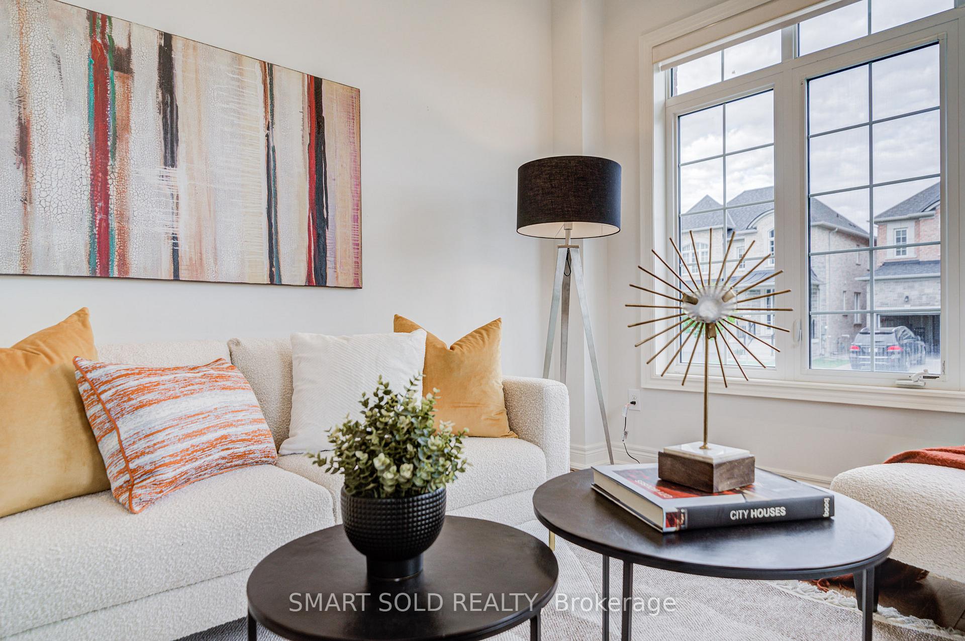 Photo 10 of 238 Hartwell Way, Aurora, Bayview Northeast — HOMEH