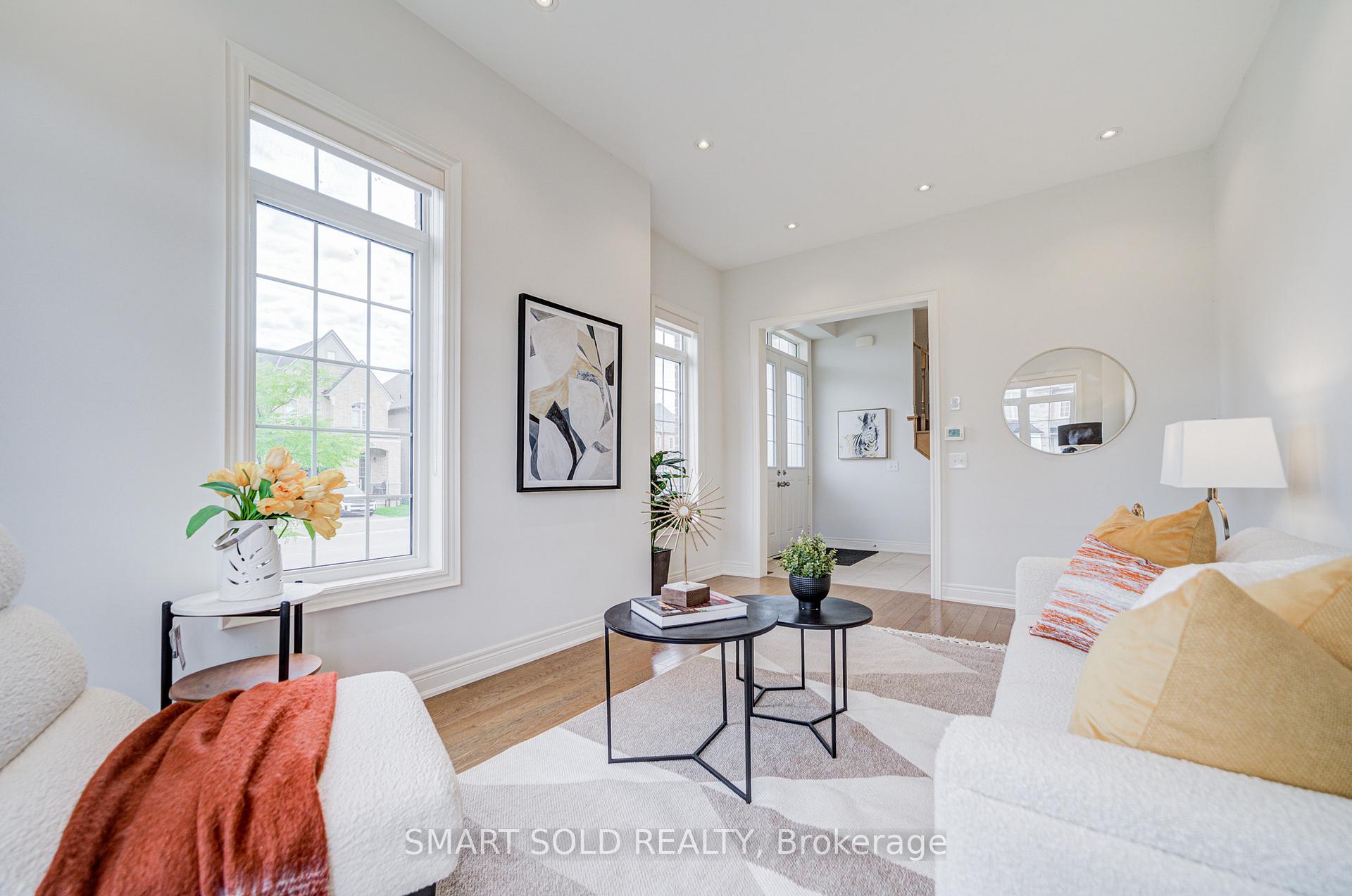 Photo 8 of 238 Hartwell Way, Aurora, Bayview Northeast — HOMEH
