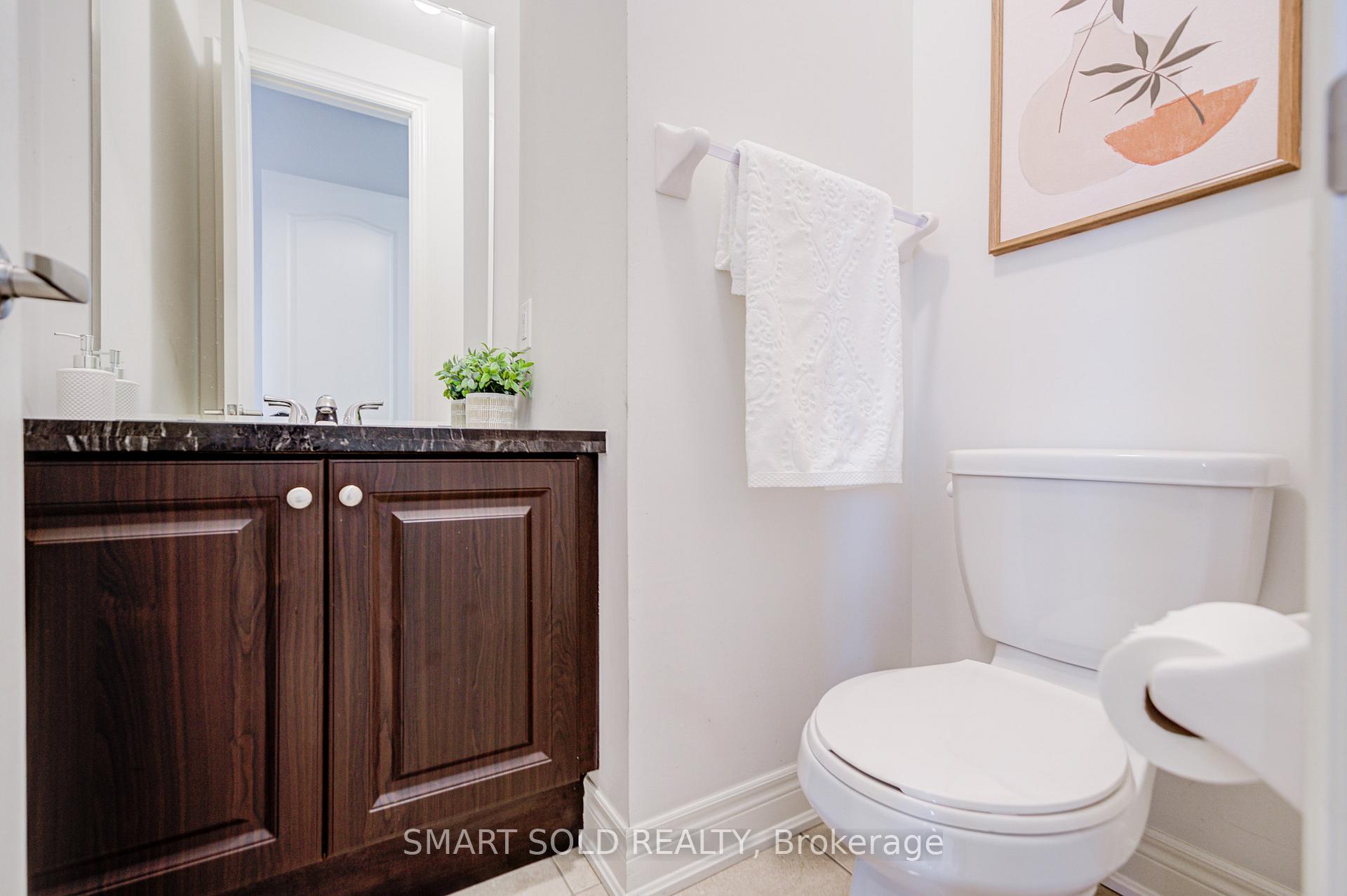 Photo 24 of 238 Hartwell Way, Aurora, Bayview Northeast — HOMEH