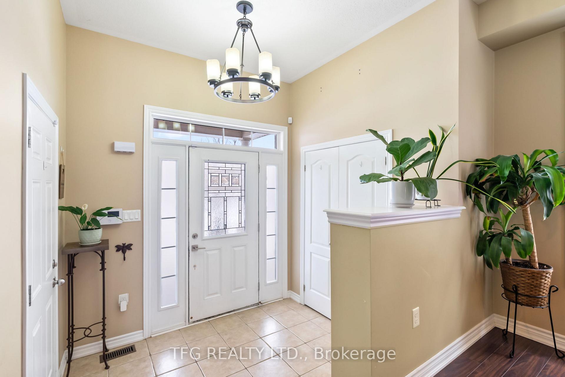 Photo 2 of 35 Hayman Street, Clarington, Courtice — HOMEH