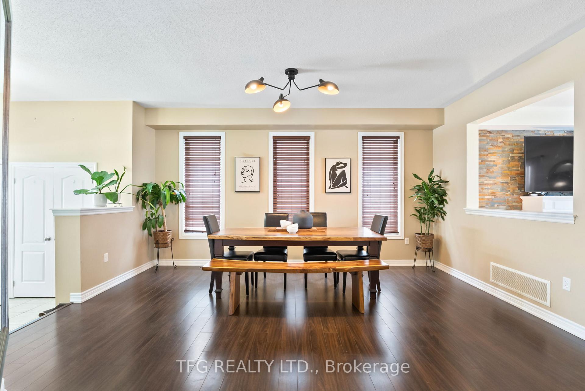 Photo 4 of 35 Hayman Street, Clarington, Courtice — HOMEH