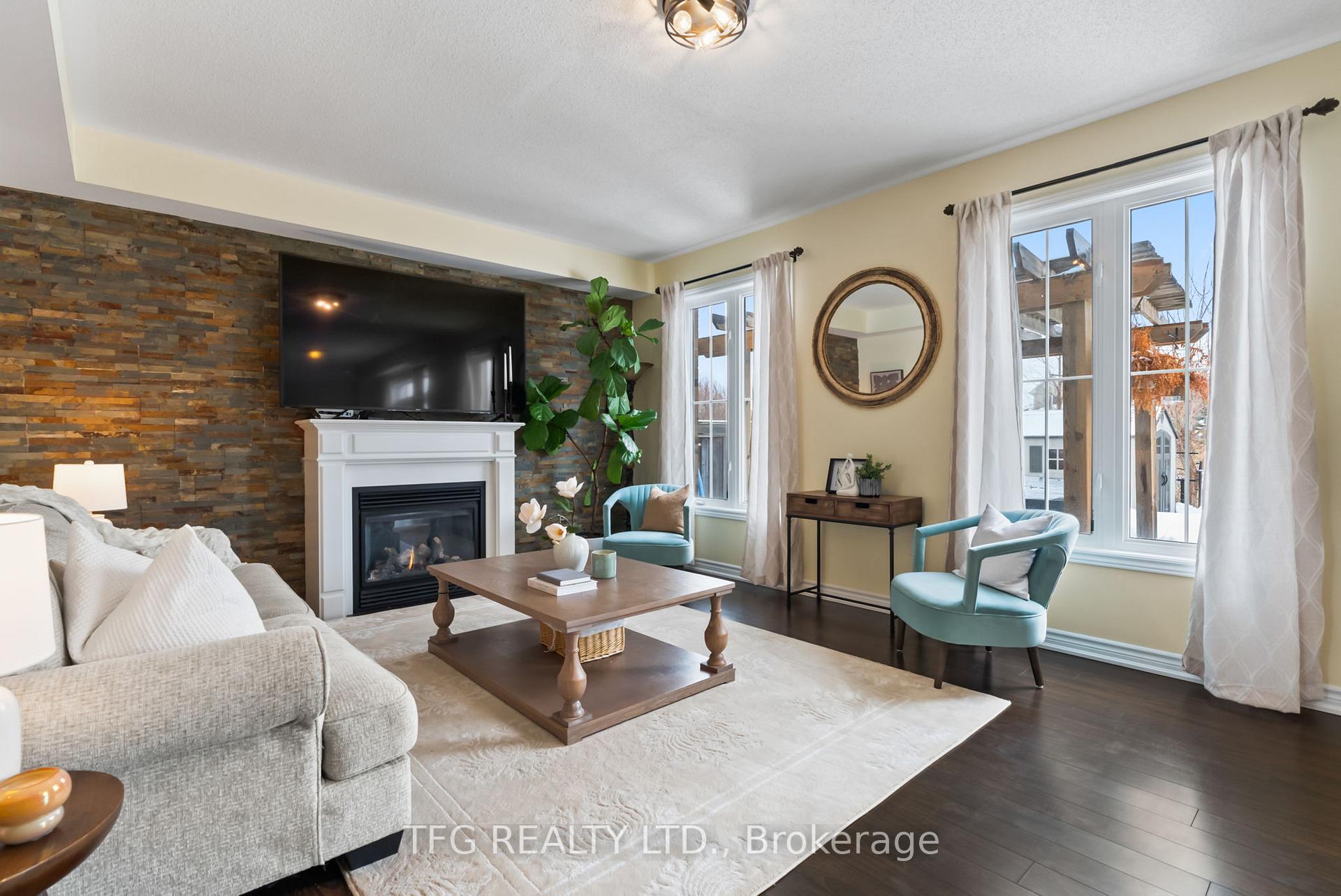 Photo 6 of 35 Hayman Street, Clarington, Courtice — HOMEH