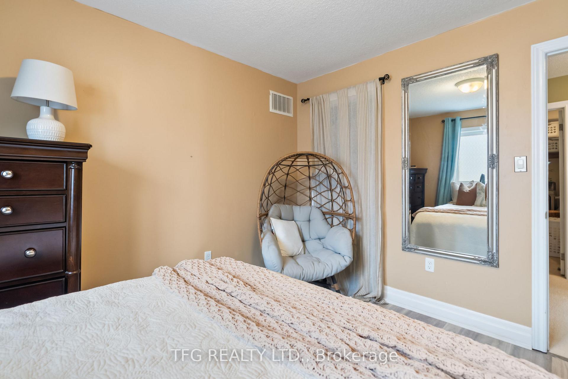 Photo 22 of 35 Hayman Street, Clarington, Courtice — HOMEH