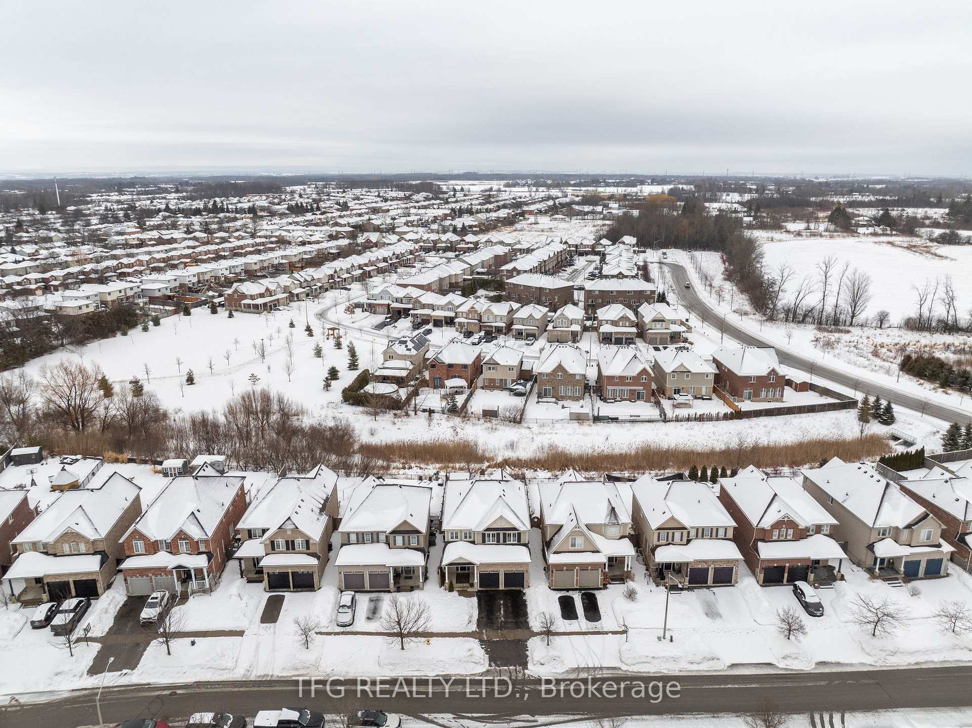 Photo 38 of 35 Hayman Street, Clarington, Courtice — HOMEH
