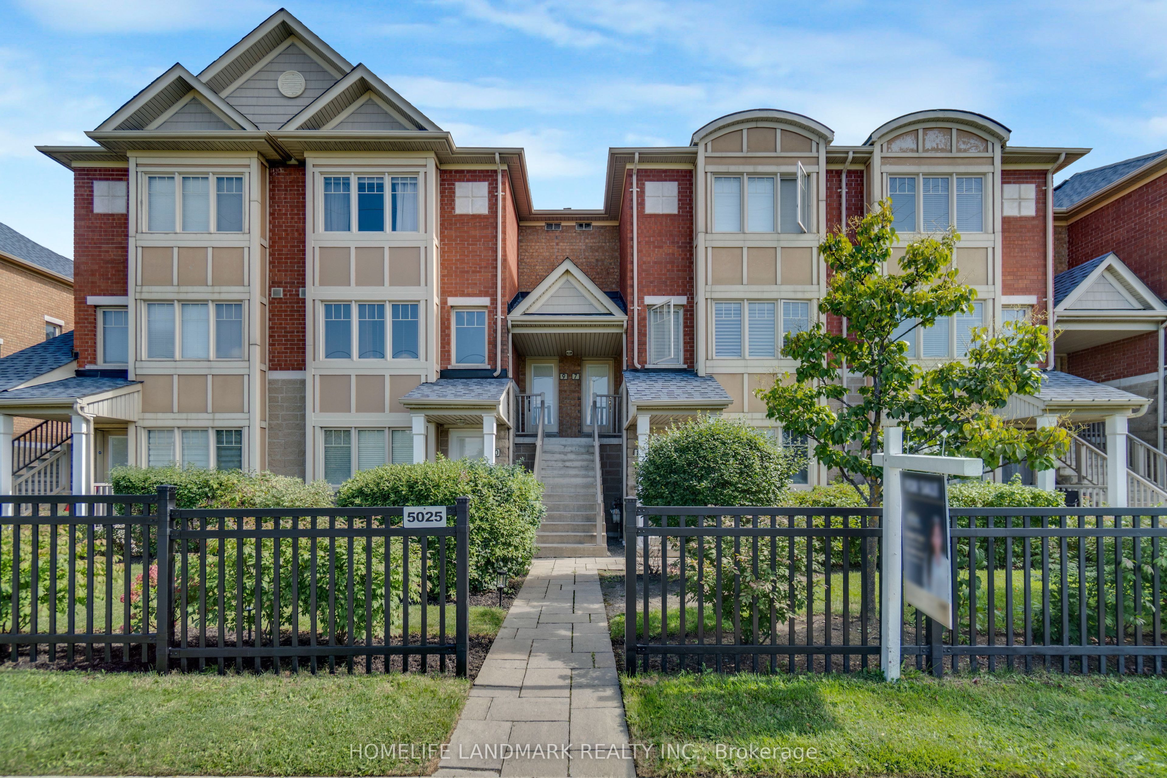 Photo 2 of Unit 8, 5025 Ninth Line, Mississauga, Churchill Meadows — HOMEH