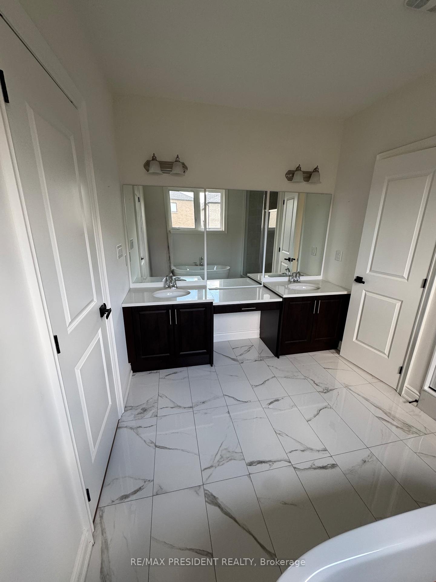 Photo 22 of 113 Walker Road W, Caledon, Caledon East — HOMEH