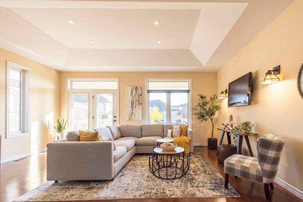 Photo 13 of 45 Chestnut Drive, Belleville, Thurlow Ward — HOMEH