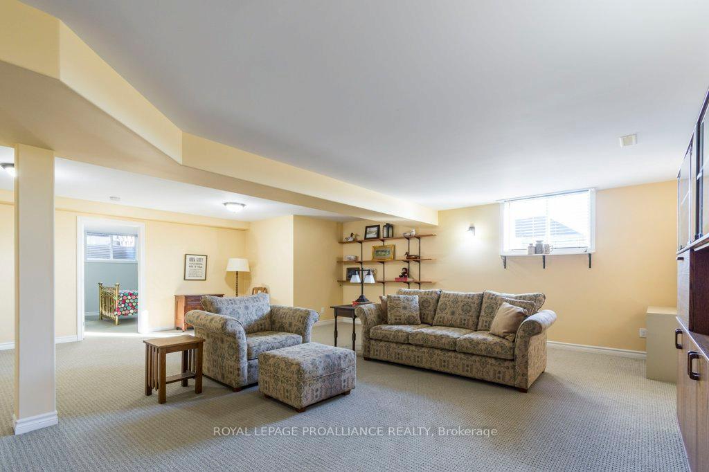 Photo 23 of 45 Chestnut Drive, Belleville, Thurlow Ward — HOMEH