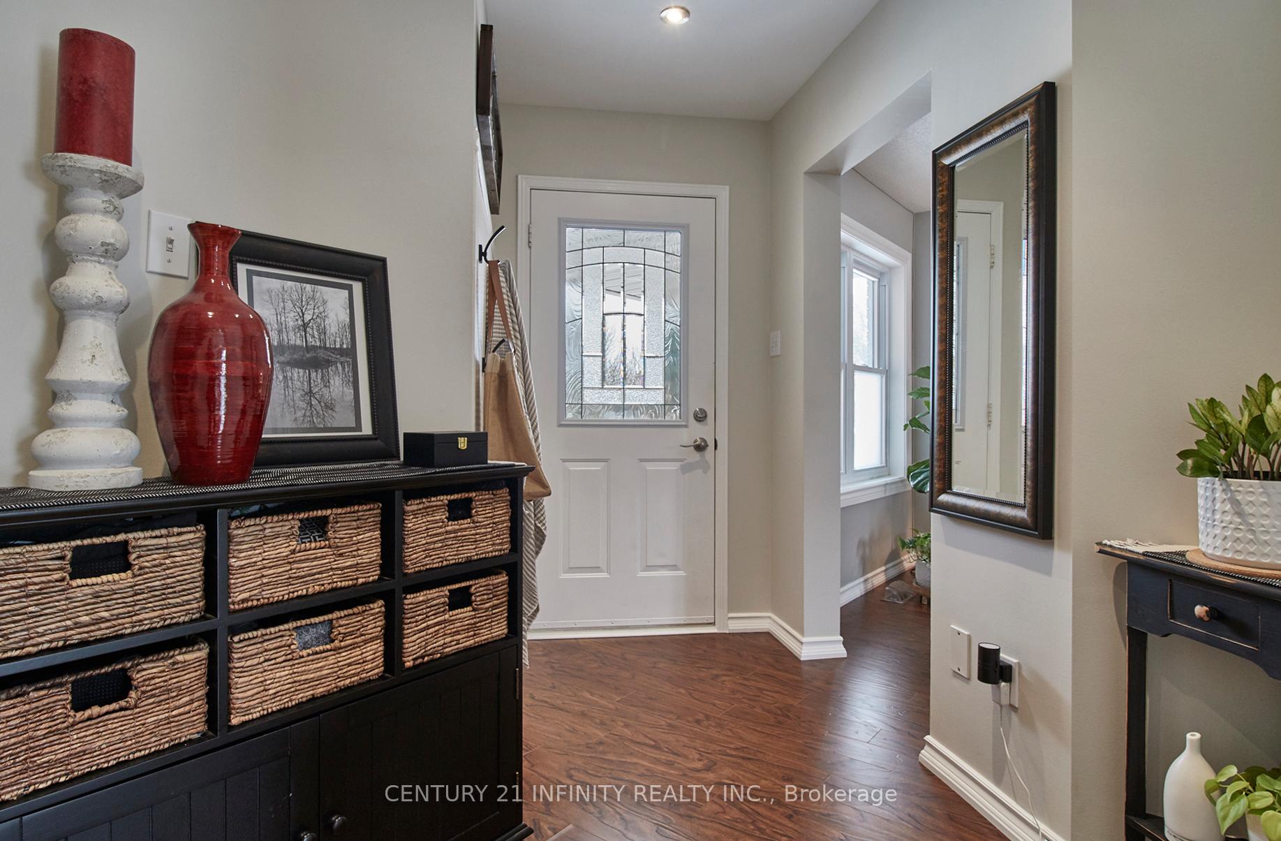 Photo 2 of 12 Prestonway Drive, Clarington, Bowmanville — HOMEH