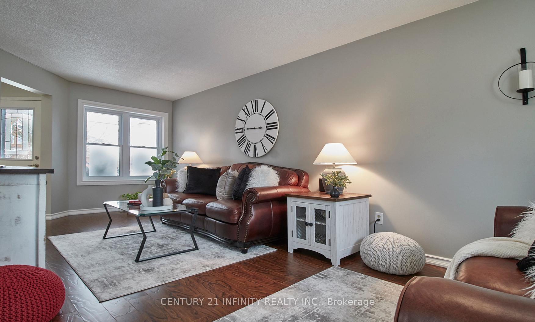 Photo 4 of 12 Prestonway Drive, Clarington, Bowmanville — HOMEH
