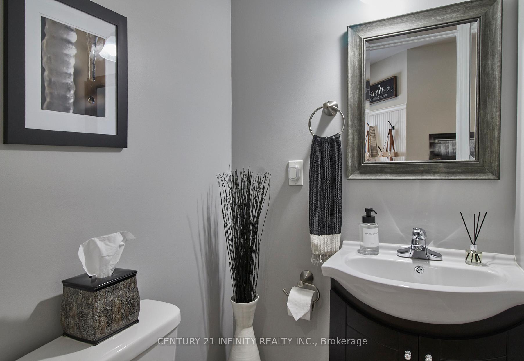 Photo 12 of 12 Prestonway Drive, Clarington, Bowmanville — HOMEH