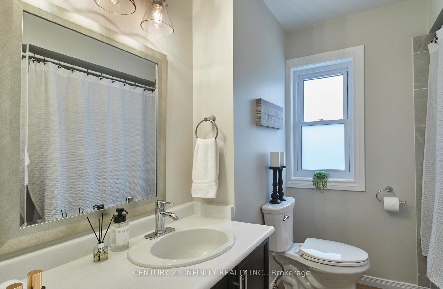 Photo 17 of 12 Prestonway Drive, Clarington, Bowmanville — HOMEH