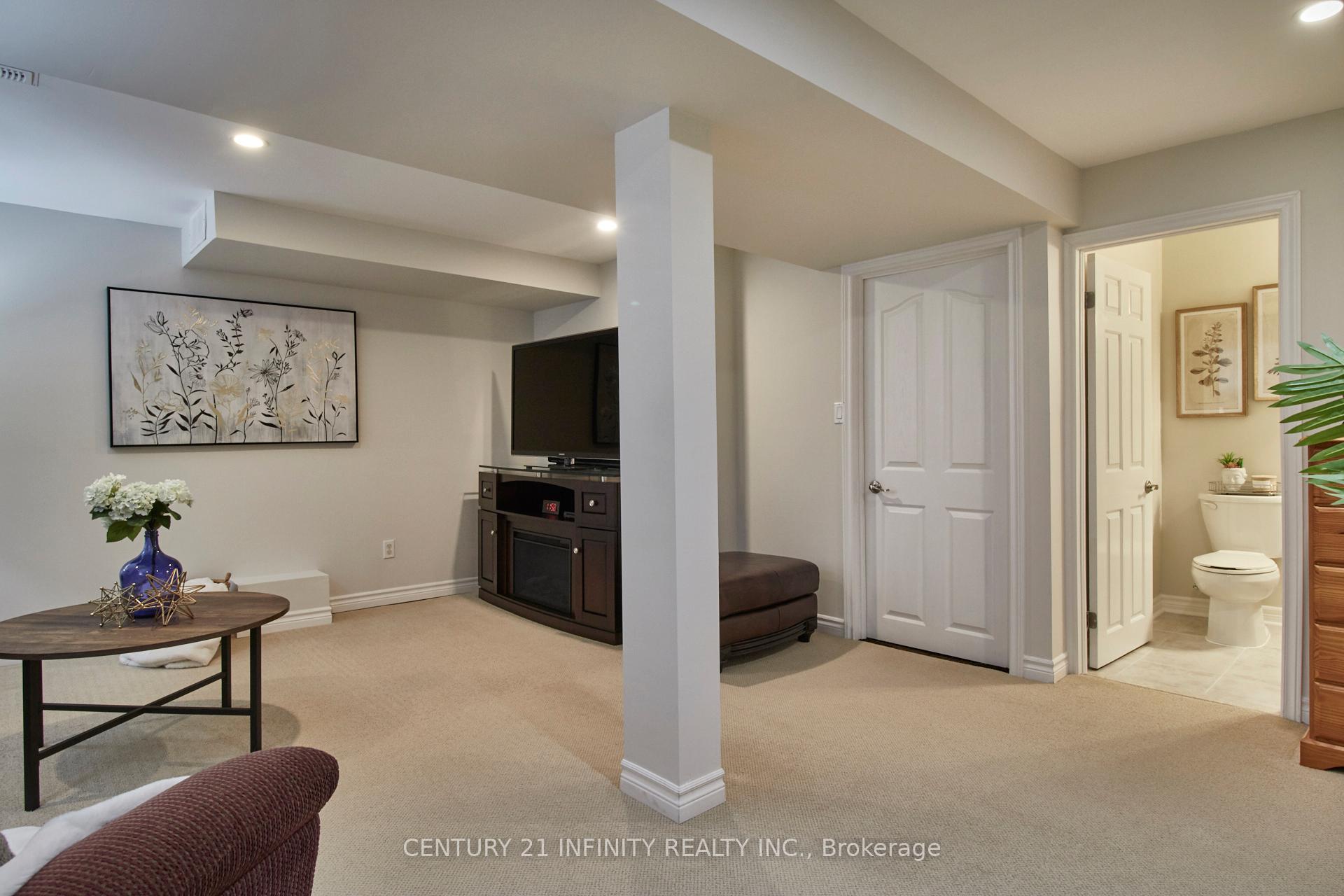Photo 21 of 12 Prestonway Drive, Clarington, Bowmanville — HOMEH