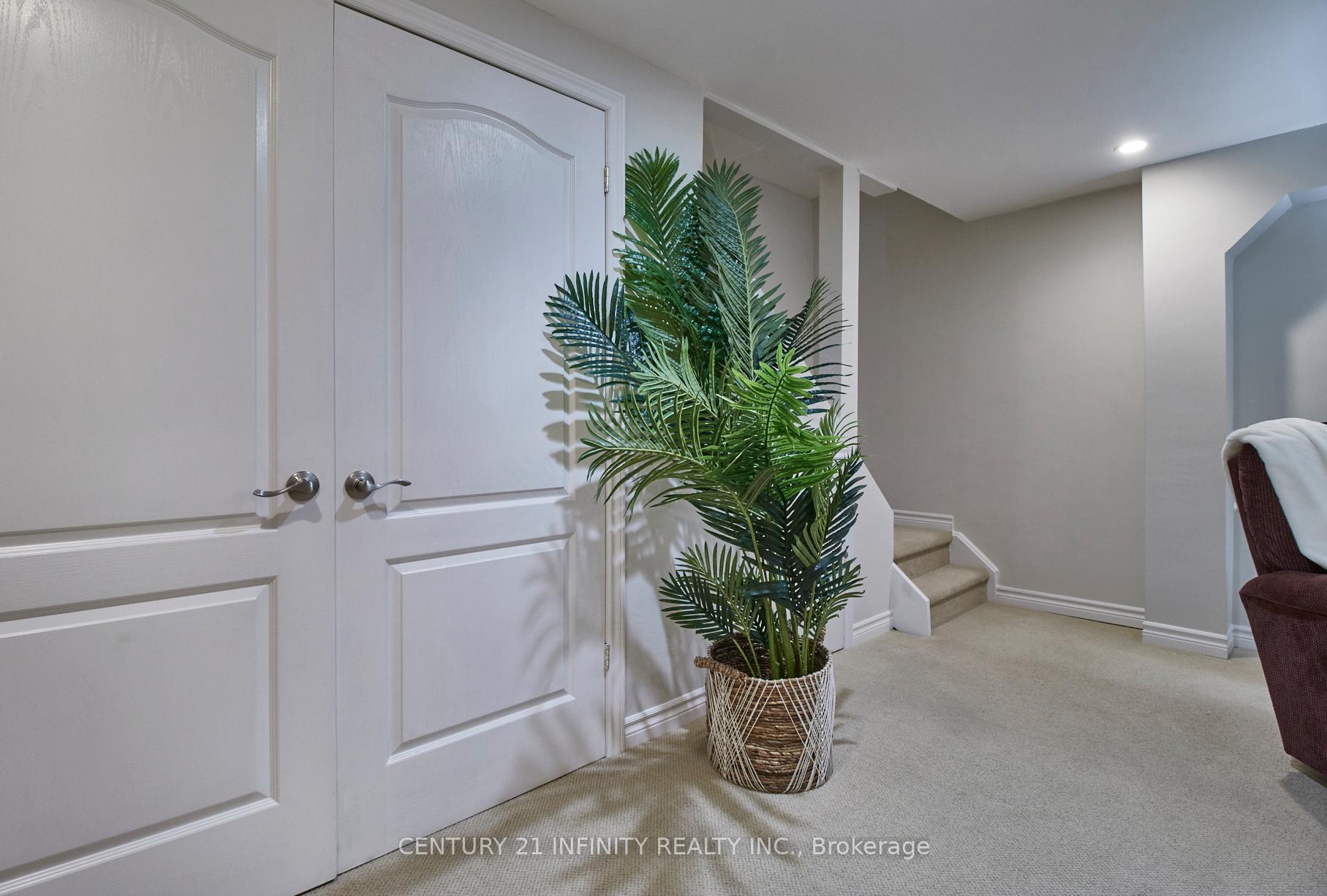 Photo 24 of 12 Prestonway Drive, Clarington, Bowmanville — HOMEH