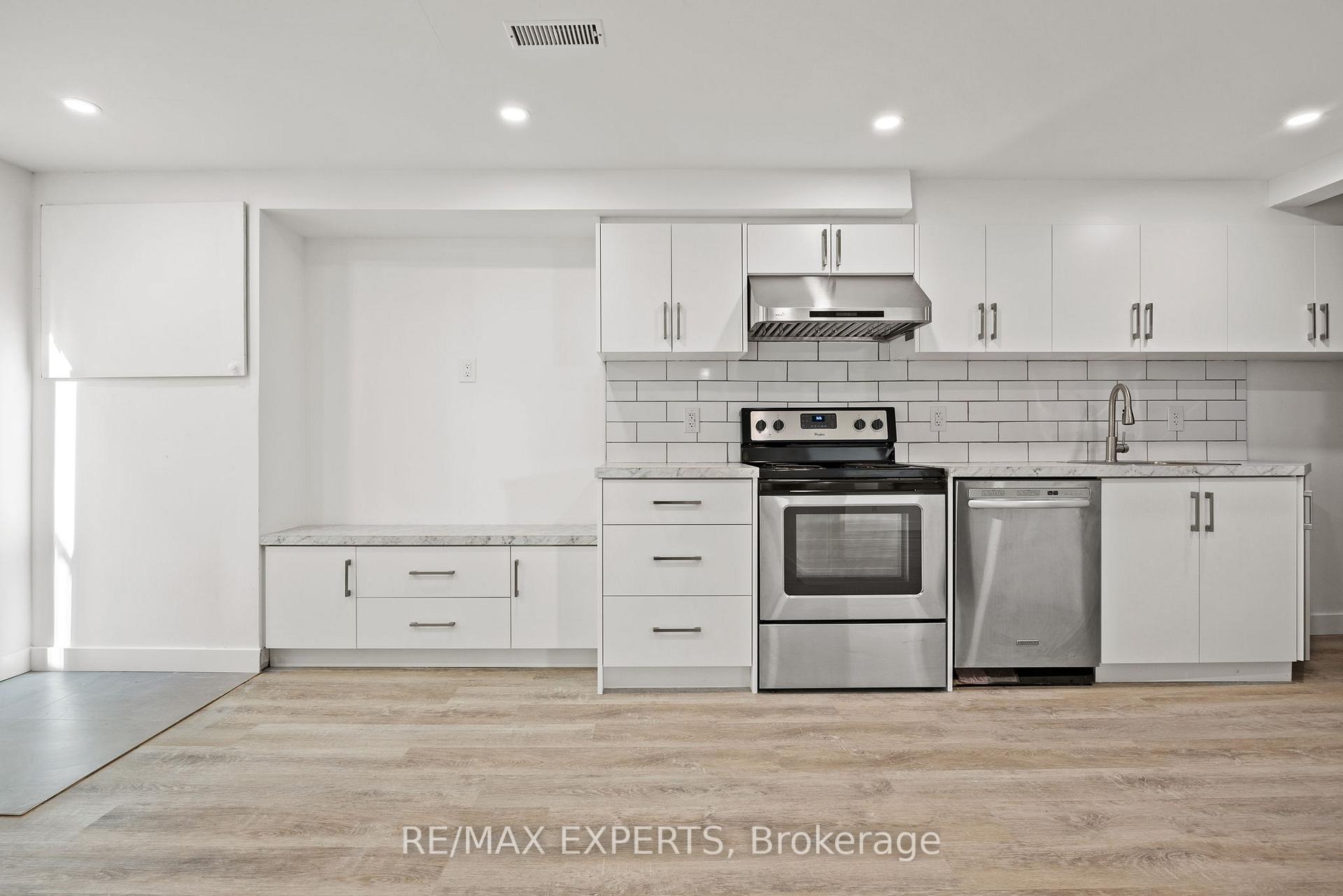 Photo 2 of 67 Burke Lower Drive, Barrie, West Bayfield — HOMEH