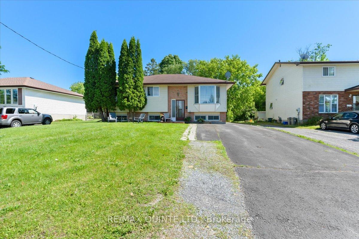 Photo 2 of 27A Pepper Avenue, Belleville, Belleville Ward — HOMEH