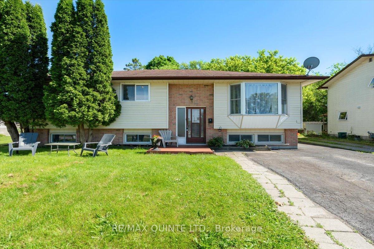 Photo 3 of 27A Pepper Avenue, Belleville, Belleville Ward — HOMEH