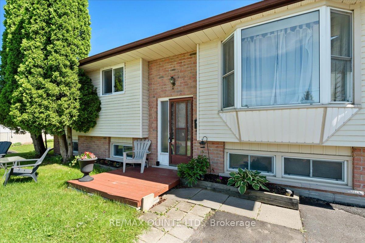 Photo 4 of 27A Pepper Avenue, Belleville, Belleville Ward — HOMEH