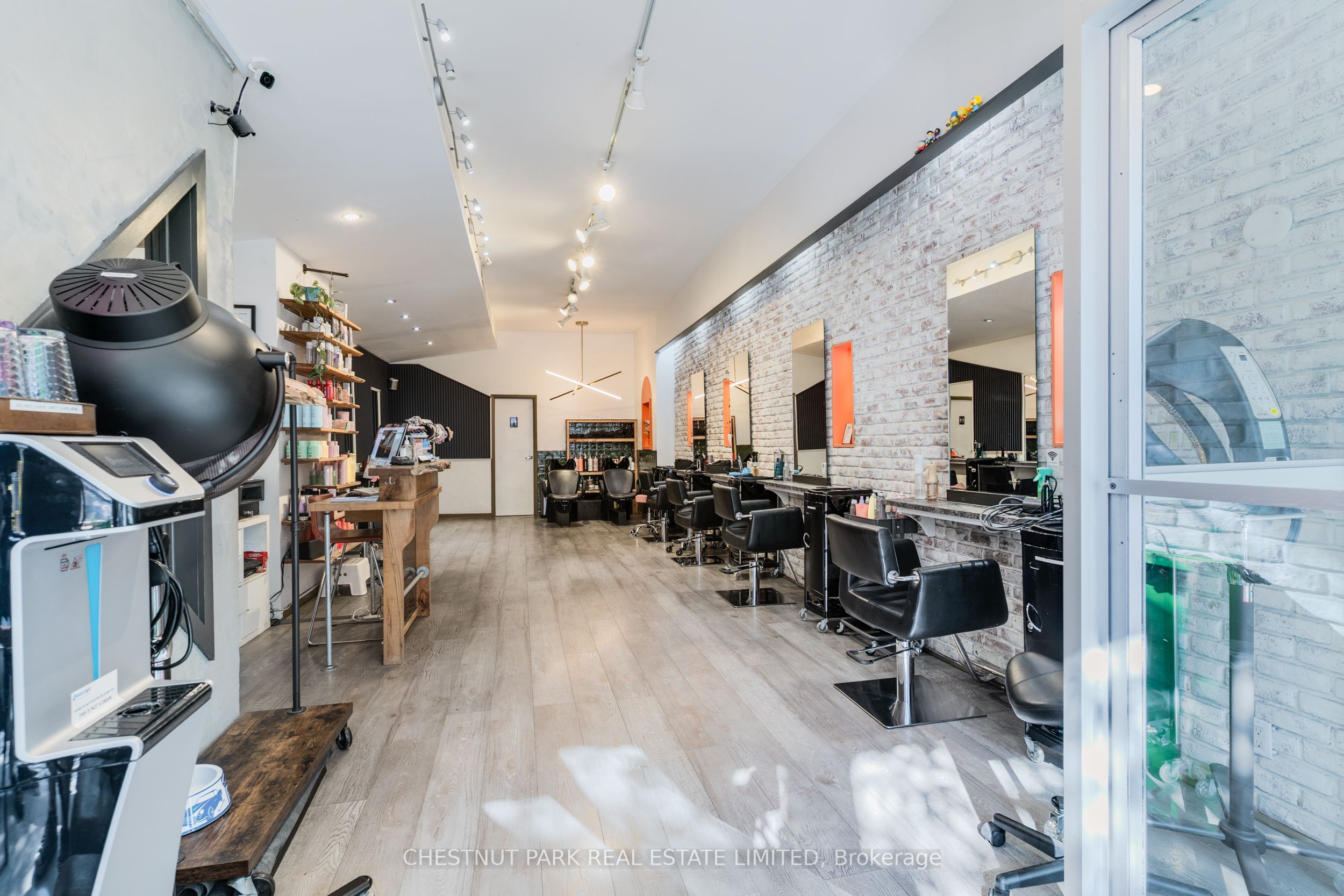 Photo 41 of 200 Ossington Avenue, Toronto, Trinity-Bellwoods — HOMEH