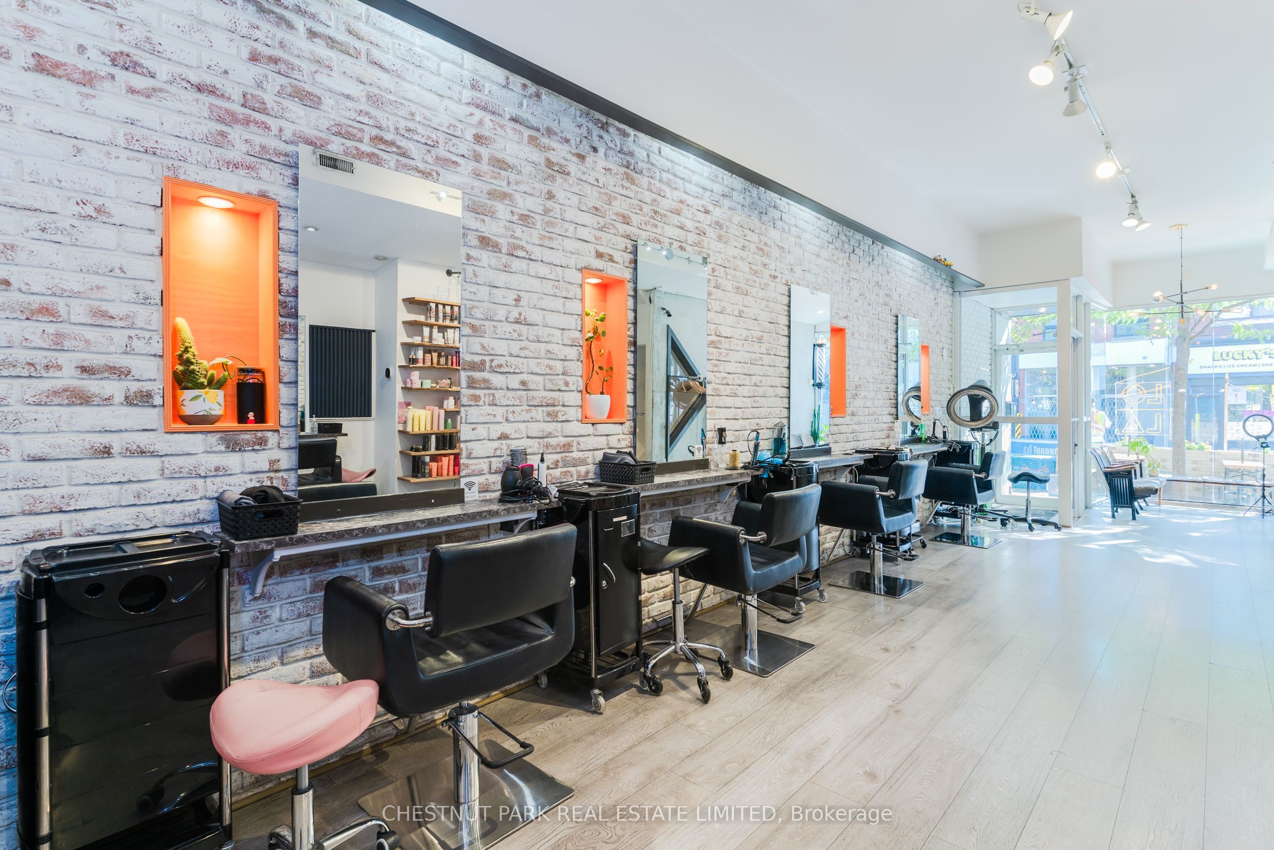 Photo 44 of 200 Ossington Avenue, Toronto, Trinity-Bellwoods — HOMEH