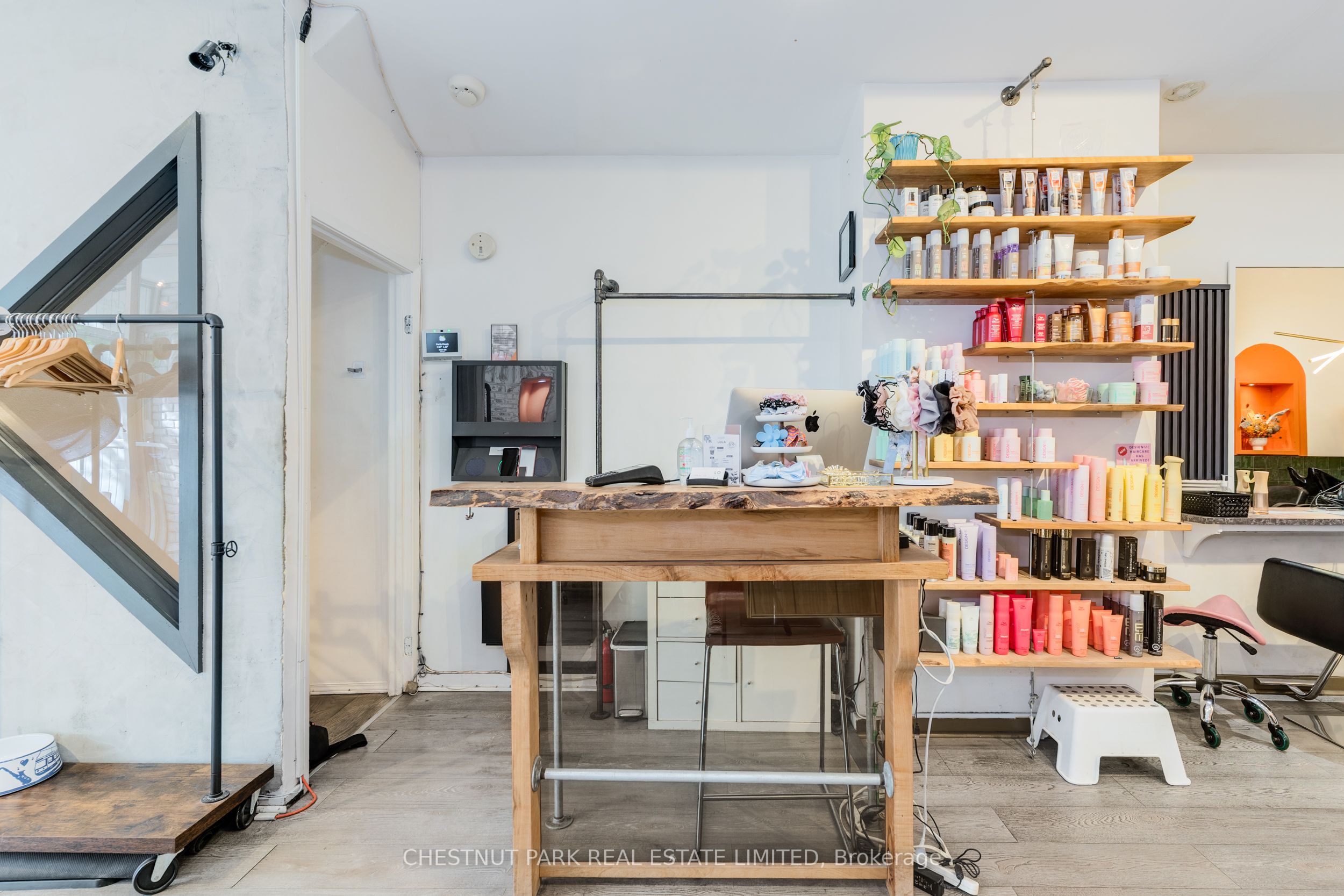 Photo 45 of 200 Ossington Avenue, Toronto, Trinity-Bellwoods — HOMEH