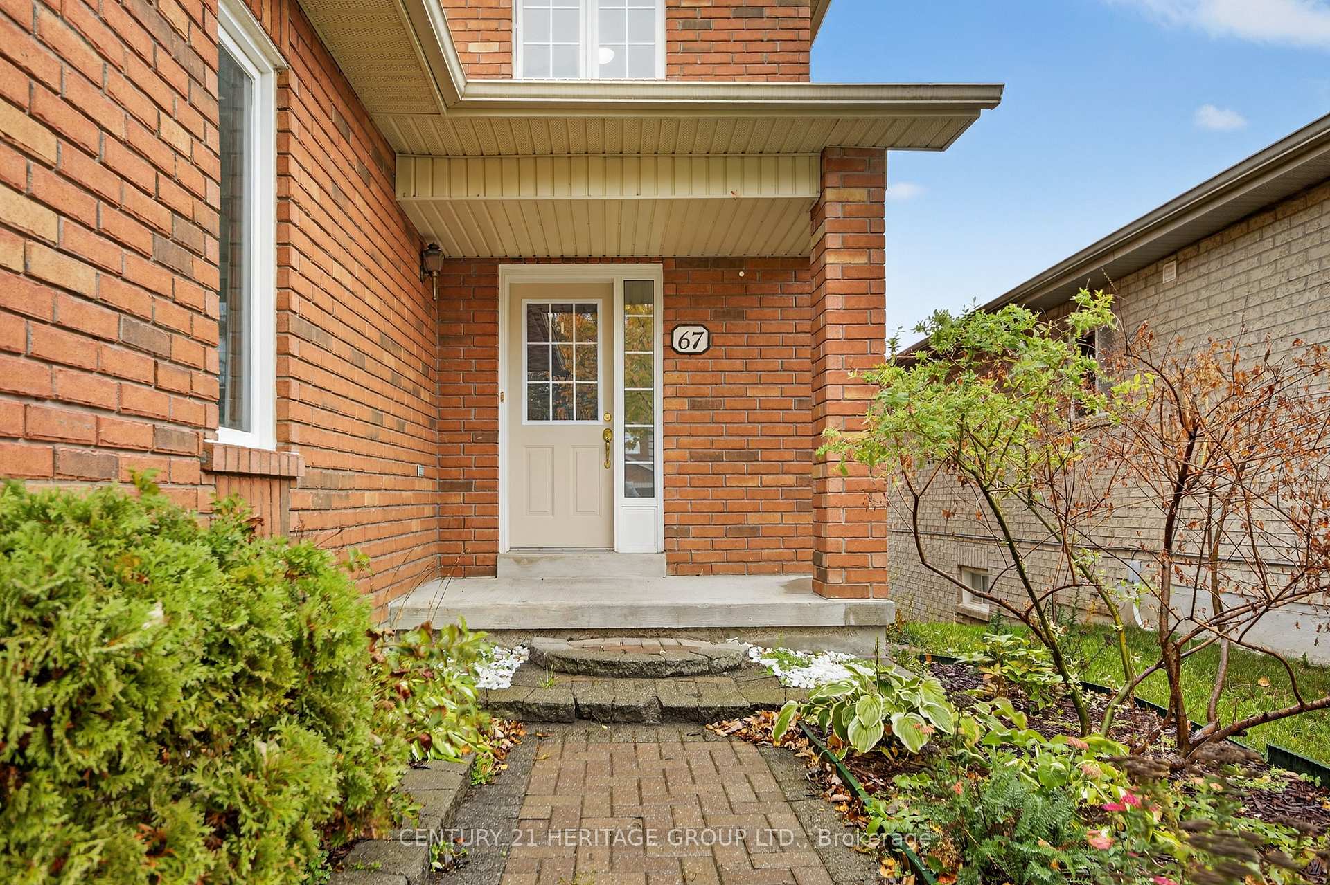 Photo 2 of 67 Ruffet Drive, Barrie, Edgehill Drive — HOMEH