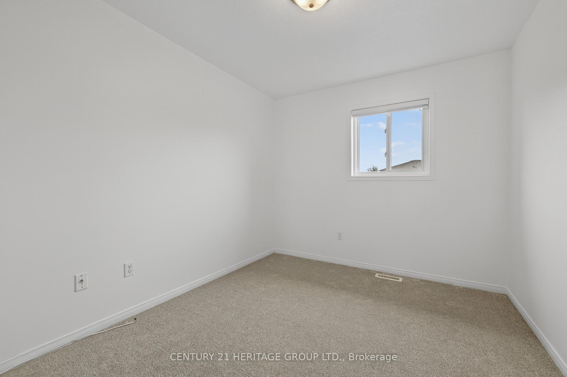 Photo 24 of 67 Ruffet Drive, Barrie, Edgehill Drive — HOMEH